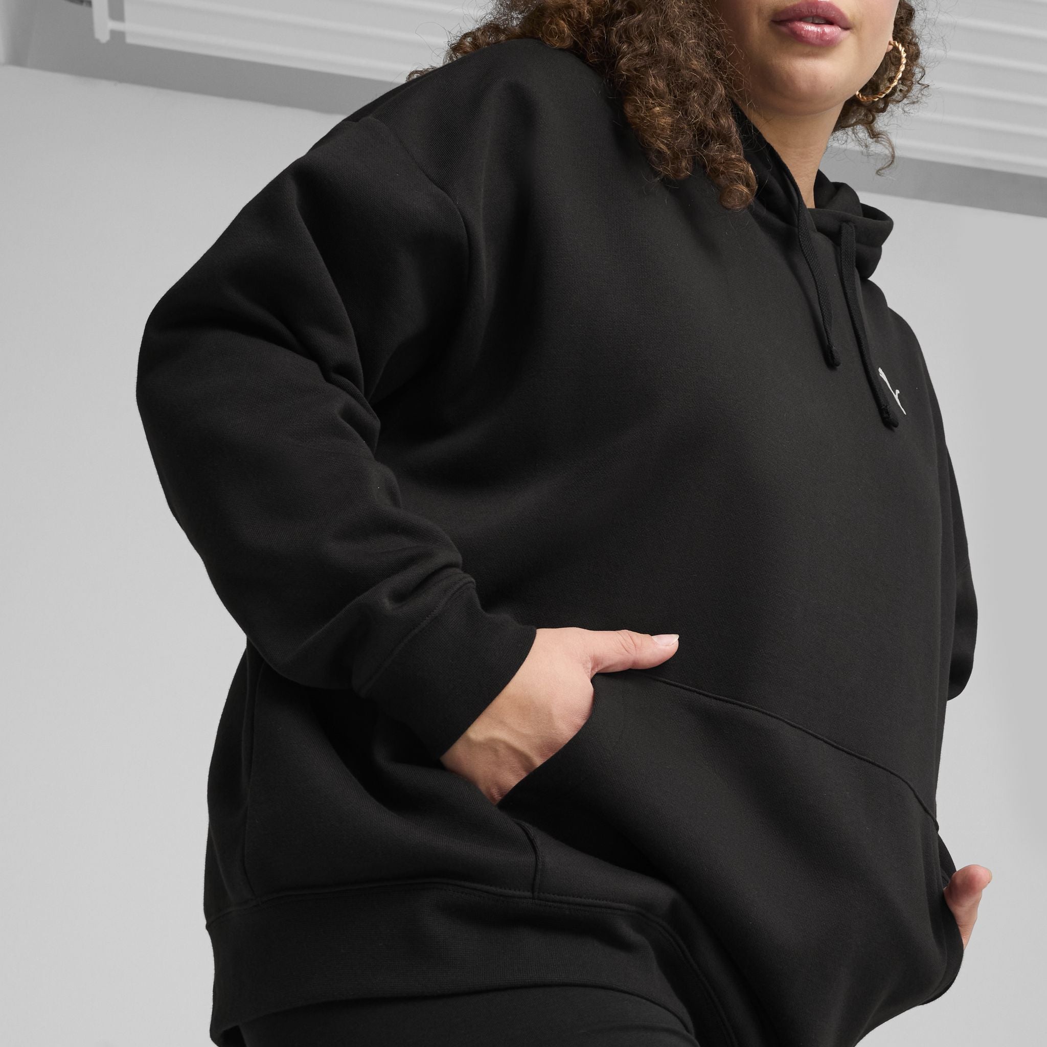 PUMA ESS Womens Relaxed Hoodie