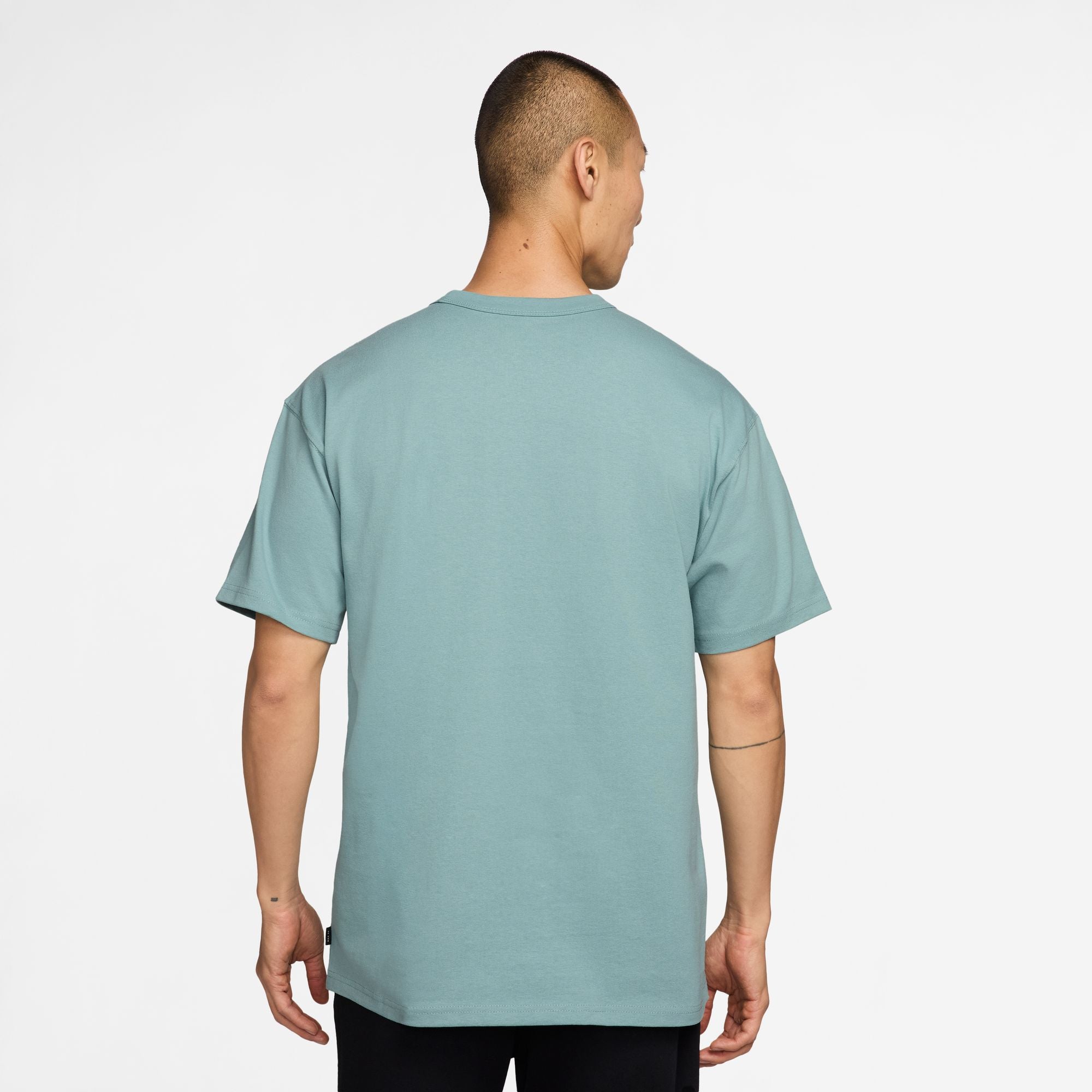 Nike Premium Essential Mens Tee