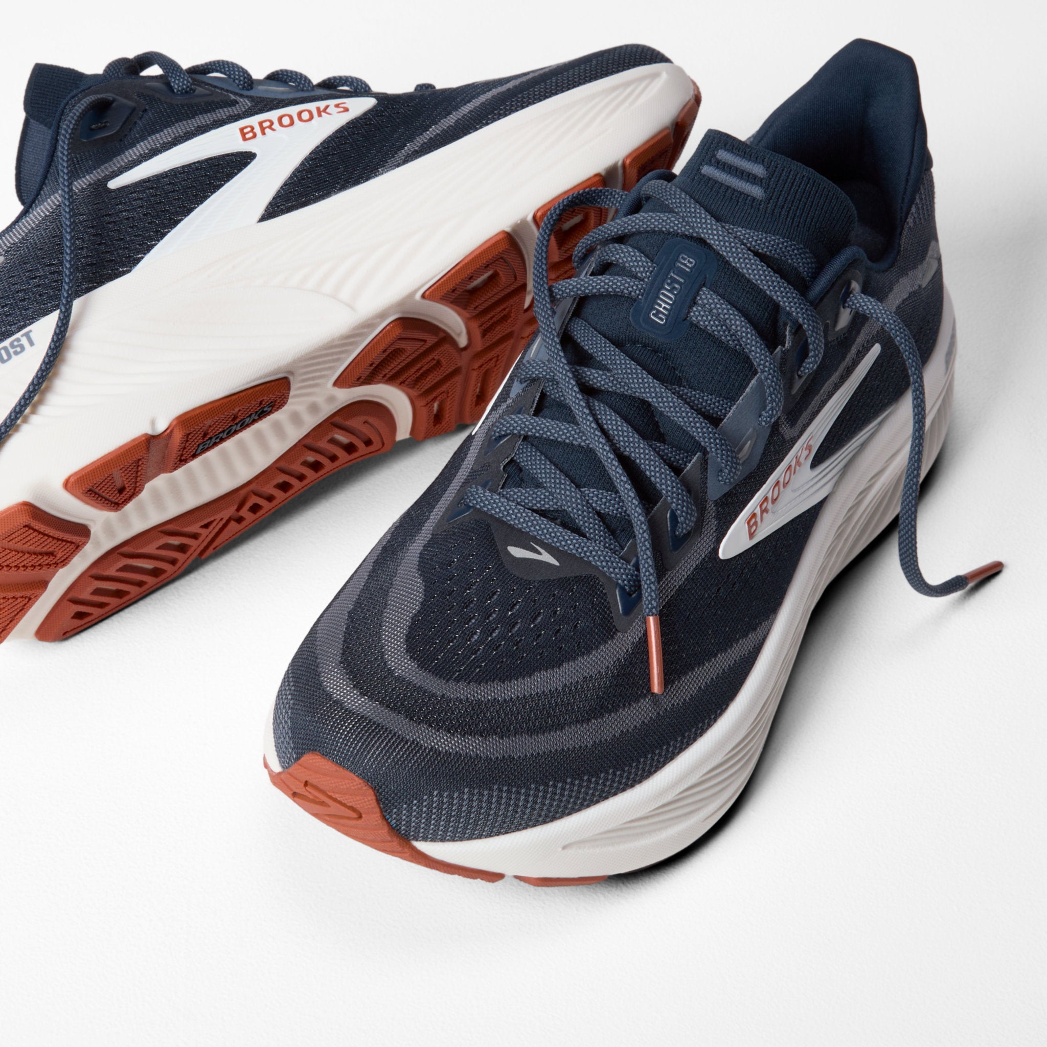 Brooks Ghost 18 2E Mens Running Shoes