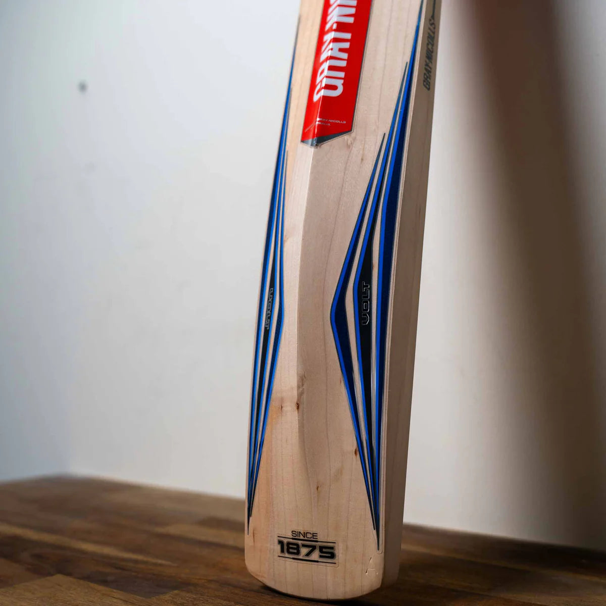 Gray-Nicolls Volt 750 Cricket Bat