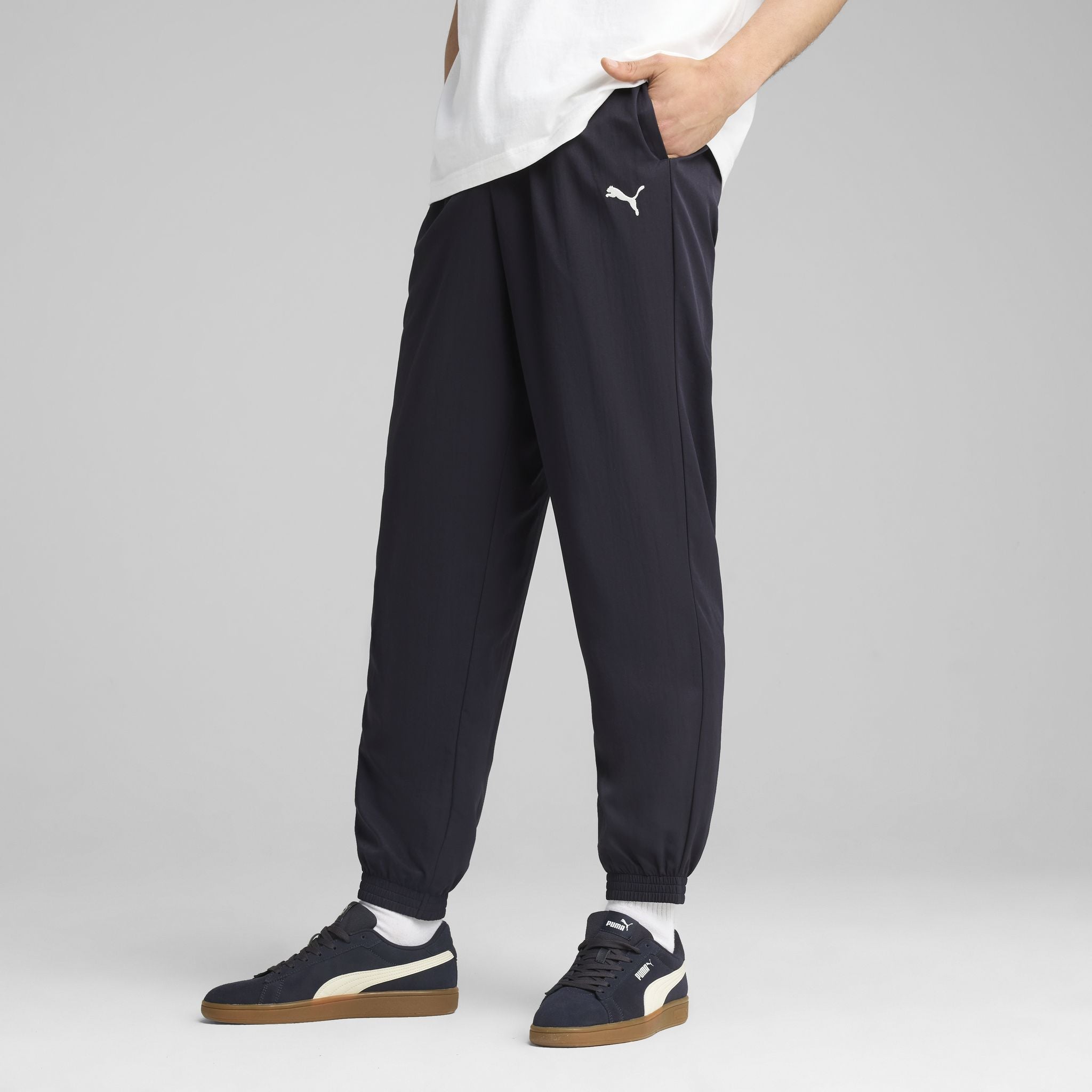 PUMA ESS Woven Closed Hem Mens Pants