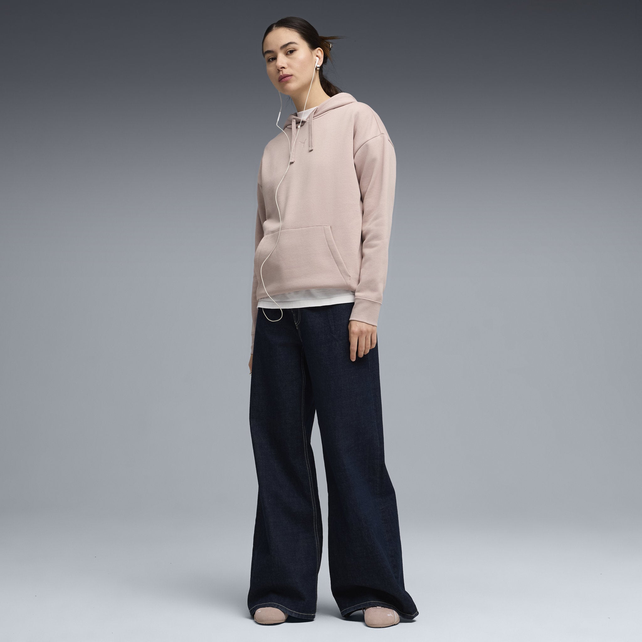 PUMA Essentials Cat Logo Womens Relaxed Hoodie