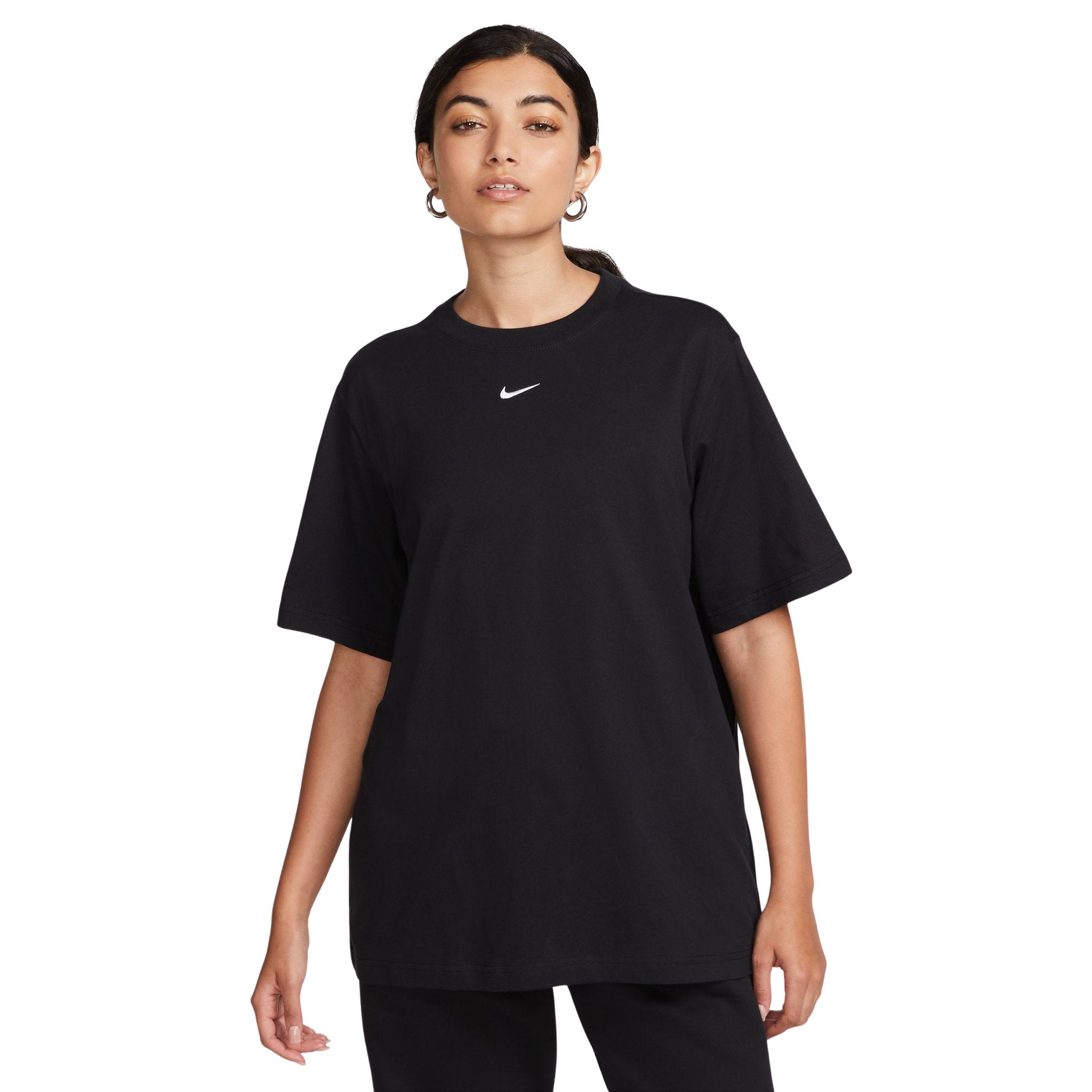 Nike Sportswear Essential Womens Tee