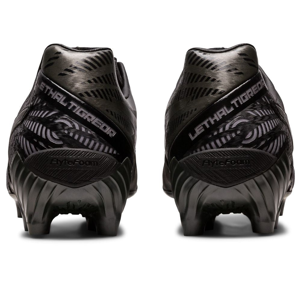 football cleats 13 wide