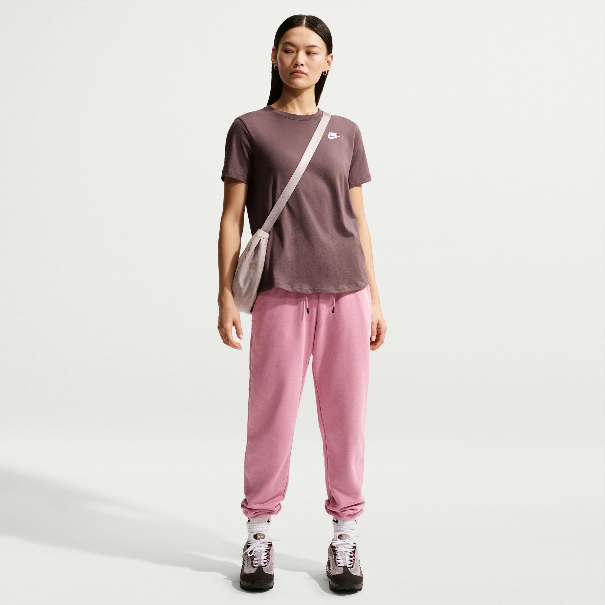 Nike Sportswear Club Essentials Womens Tee