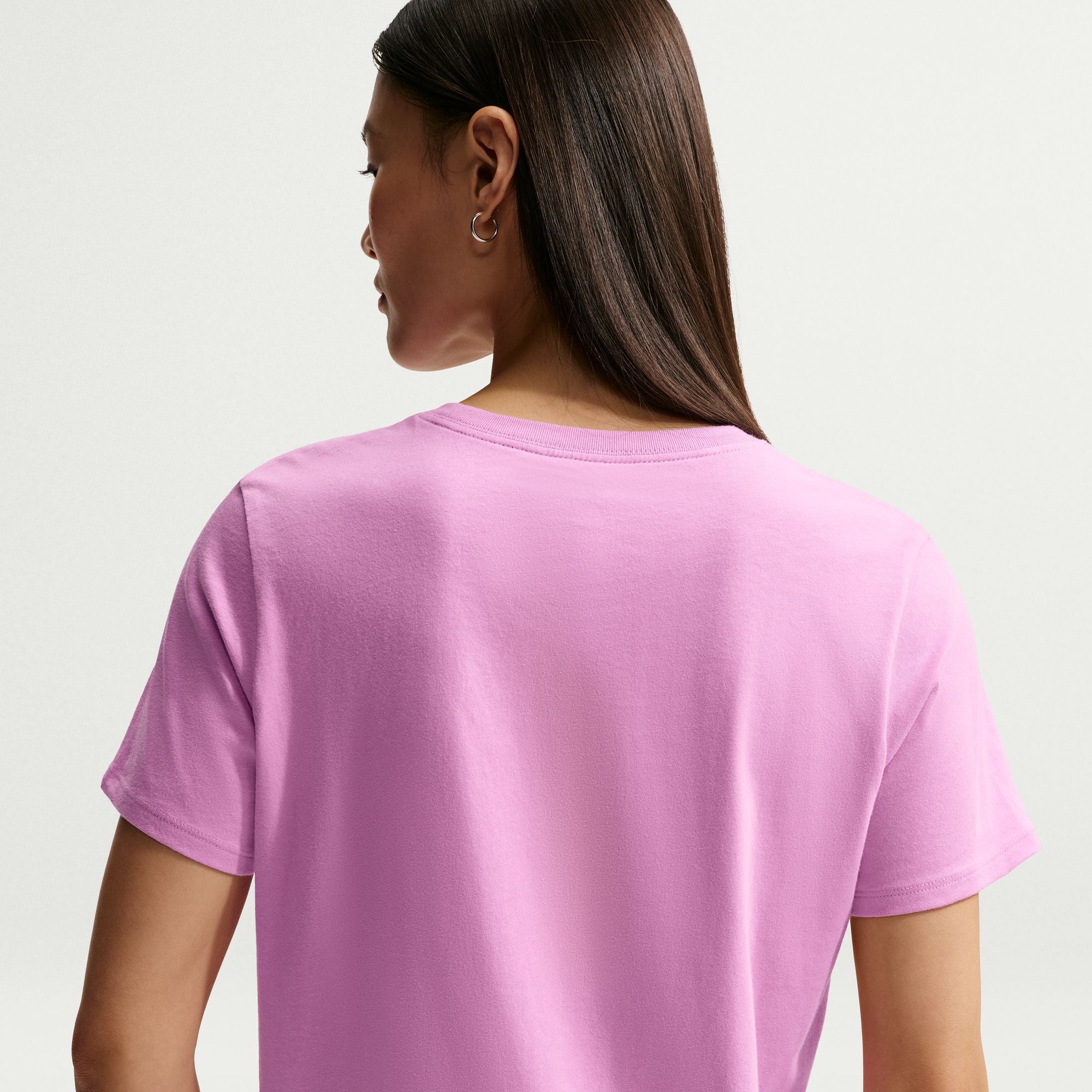 Nike Sportswear Club Essentials Womens Tee