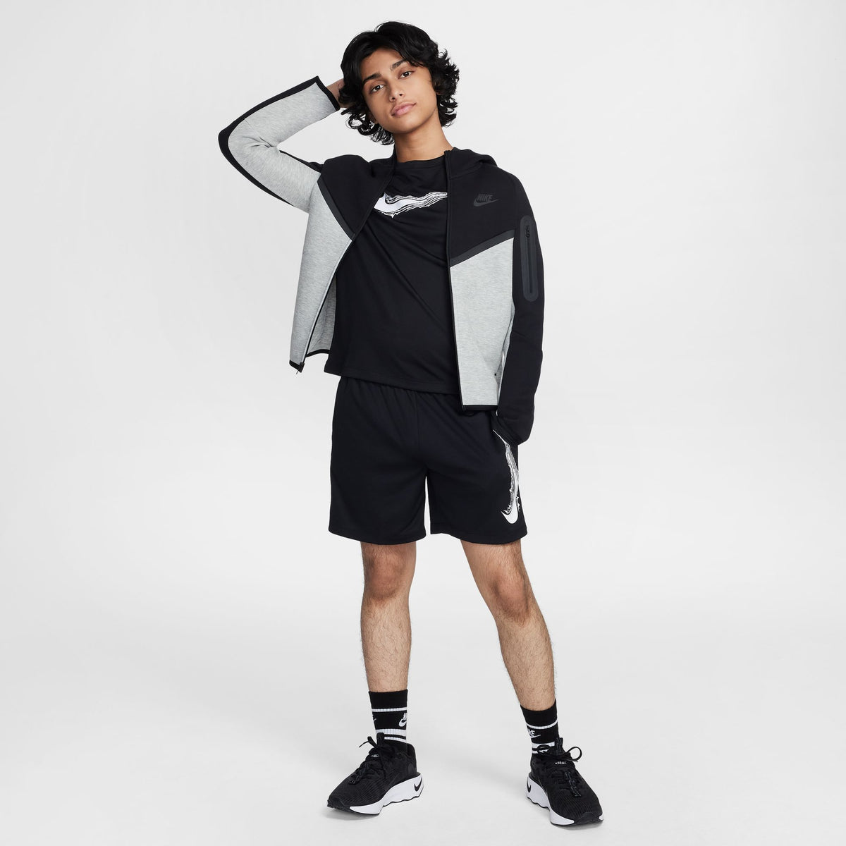 Nike Multi Dri-FIT Short-Sleeve Kids Tee