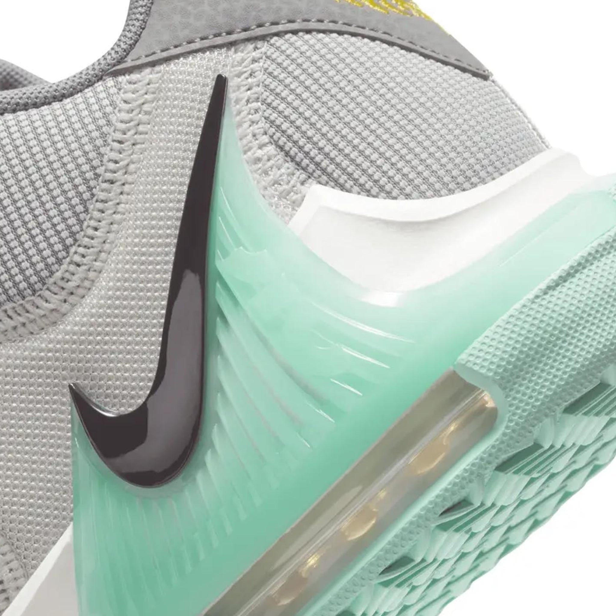 Nike Lebron Witness VII Mens Basketball Shoes