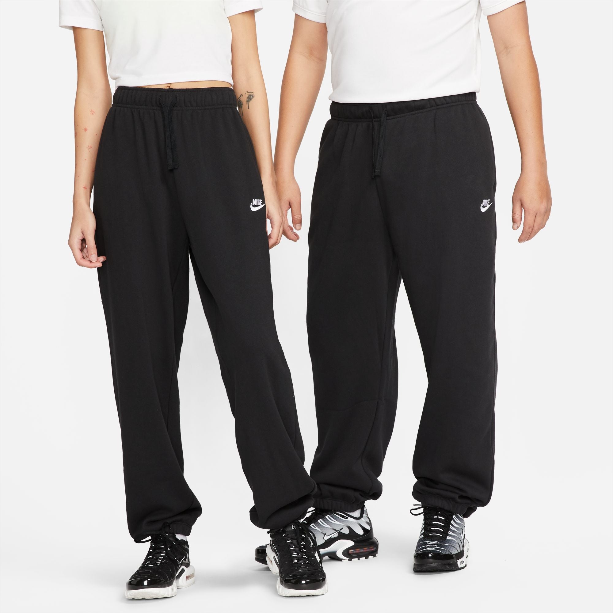 Nike Sportswear Club Fleece Mid-Rise Oversized Womens Sweatpants