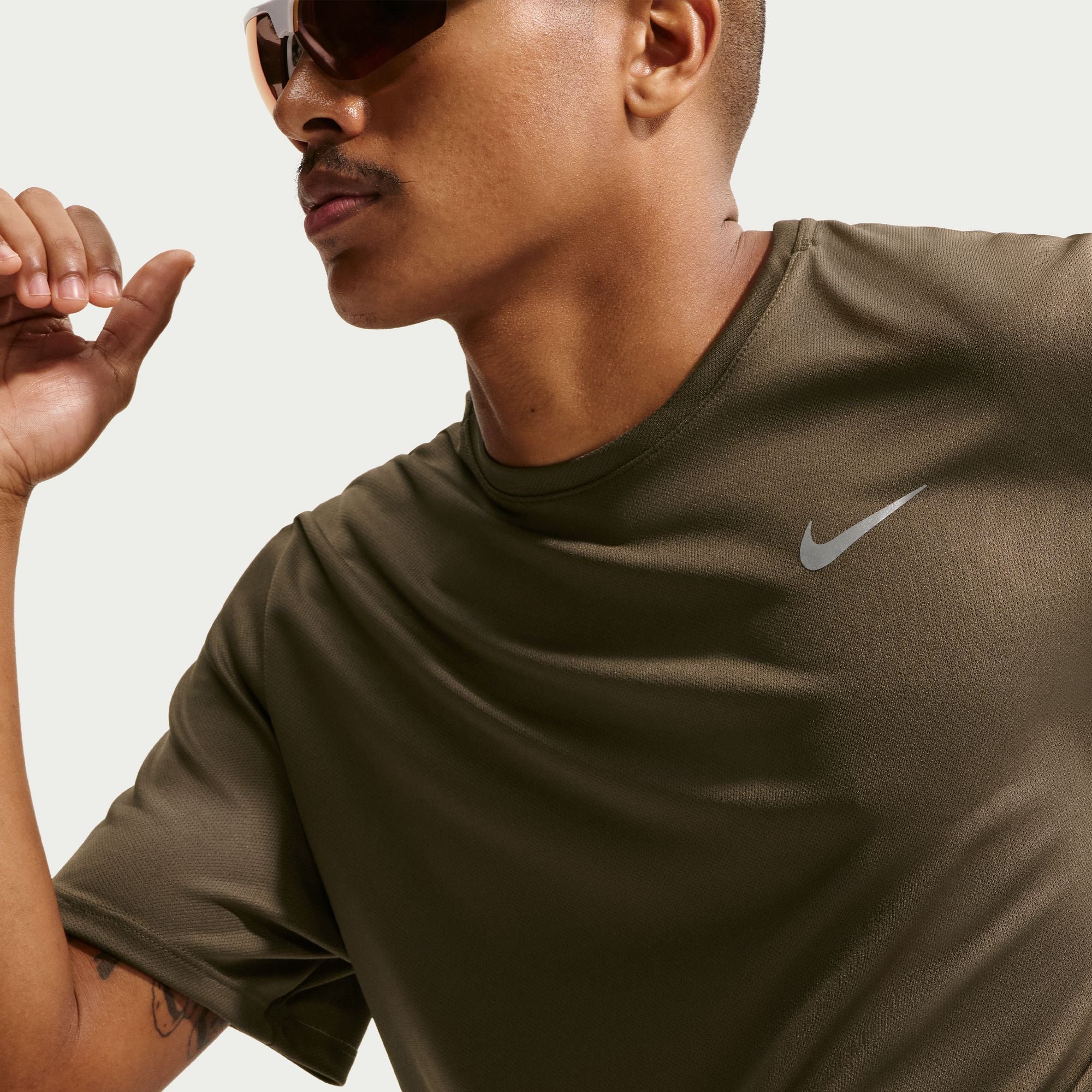 Nike Miler Dri-FIT UV Mens Running Tee