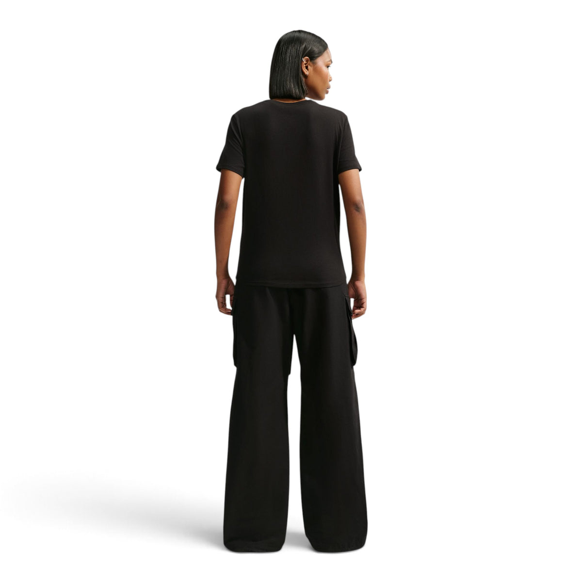 Nike Sportswear Club Essentials Womens Tee