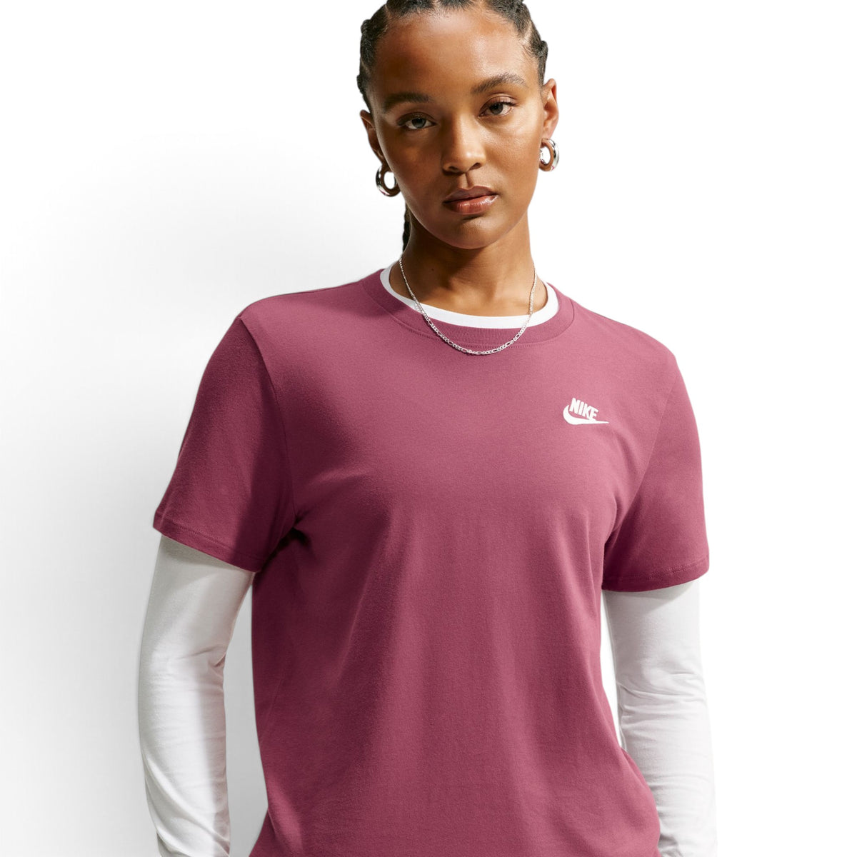 Nike Sportswear Club Essentials Womens Tee