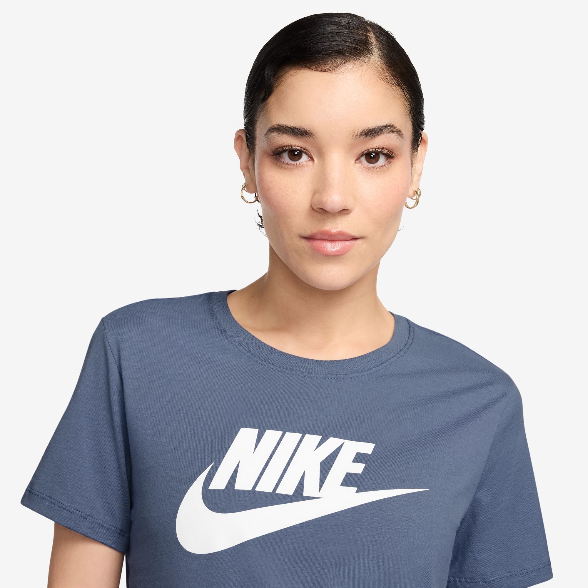 Nike Essentials Womens Logo Tee