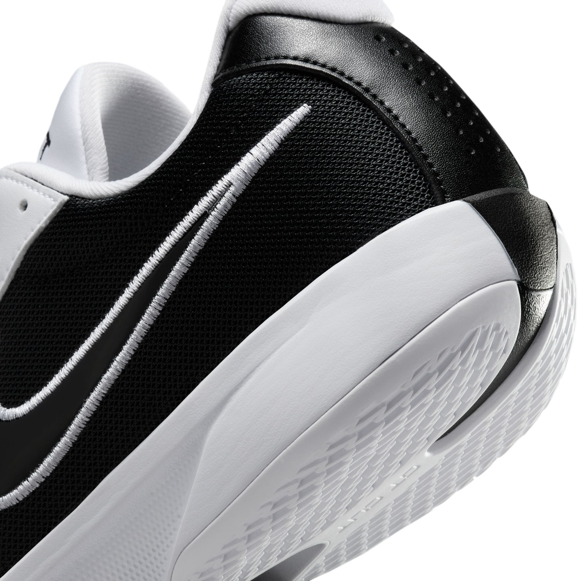 Nike G.T. Cut Academy Mens Basketball Shoes
