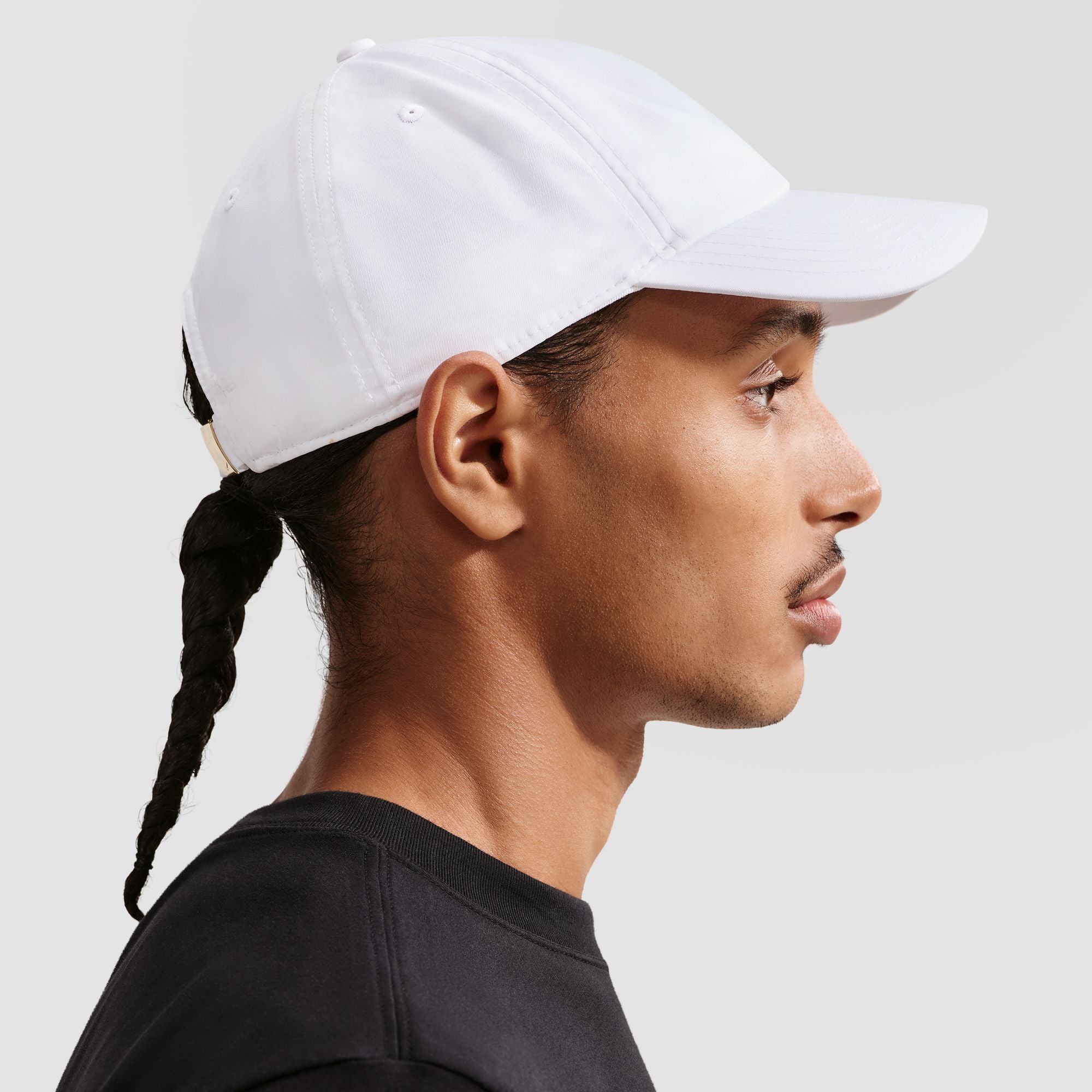 Nike Club Dri-FIT Unstructured Metal Swoosh Cap