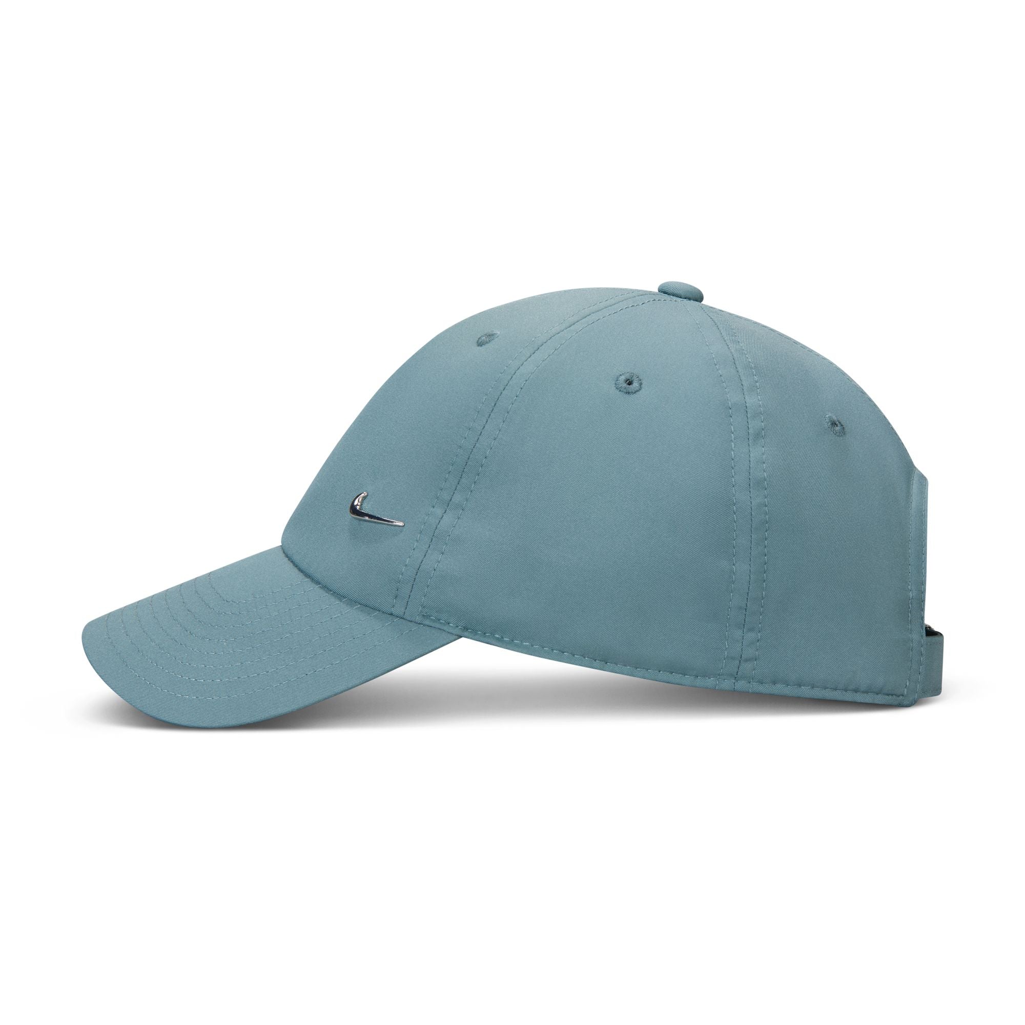 Nike Dri-FIT Club Unstructured Metal Swoosh Cap