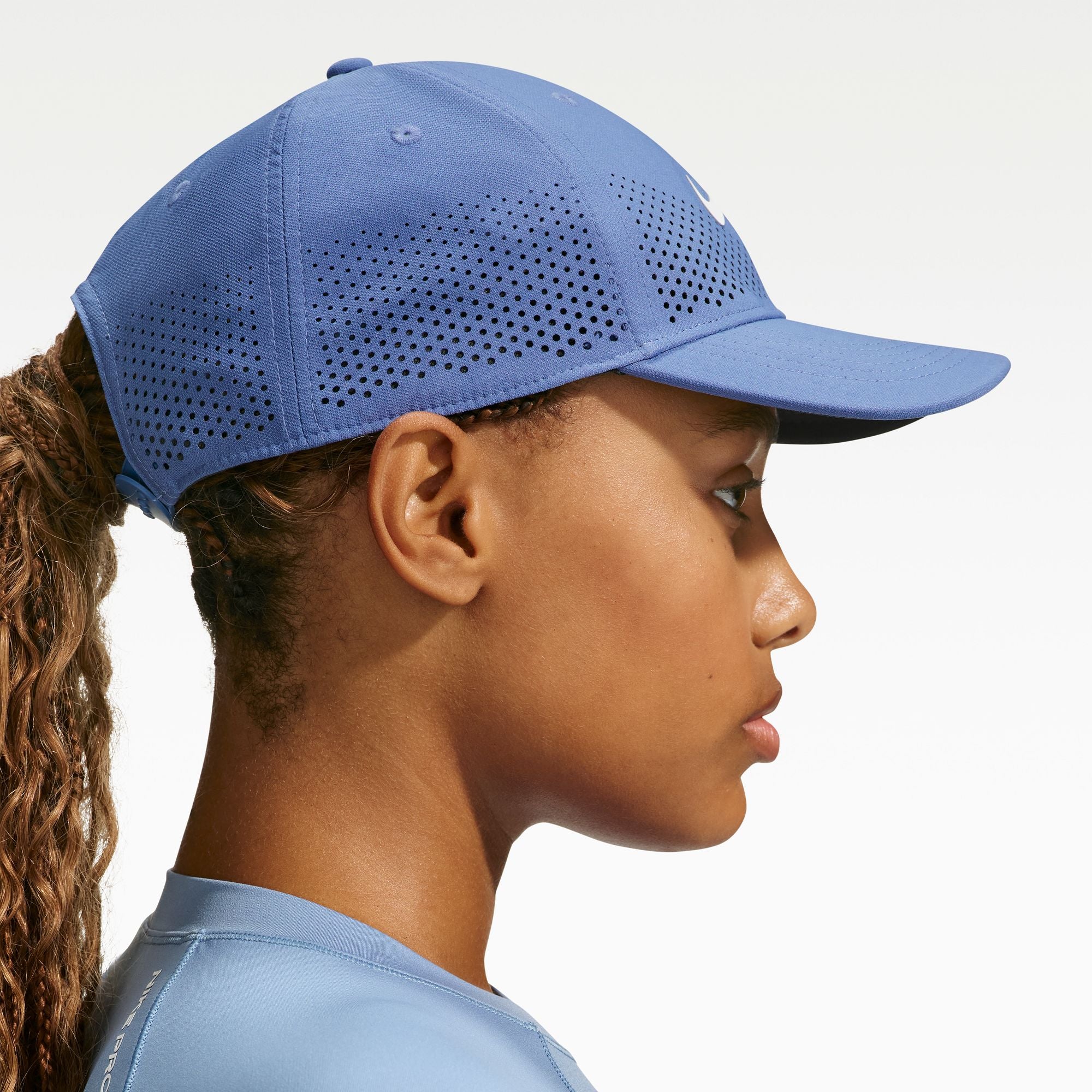 Nike Dri-FIT Advanced Club Structured Swoosh Cap