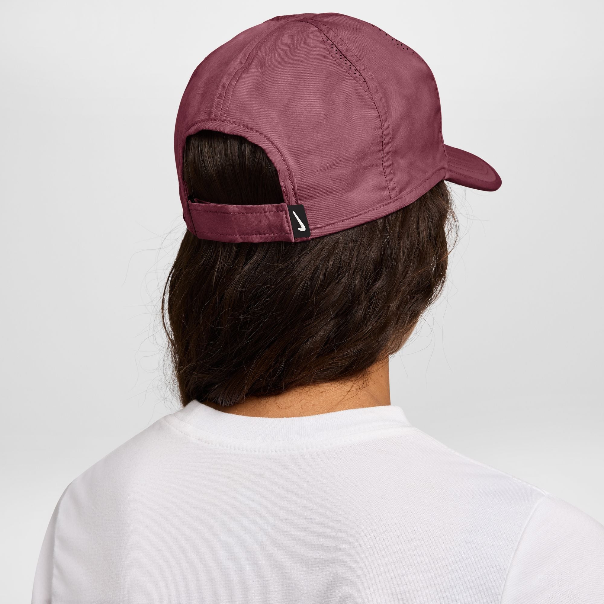 Nike Dri-FIT Club Unstructured Featherlight Cap