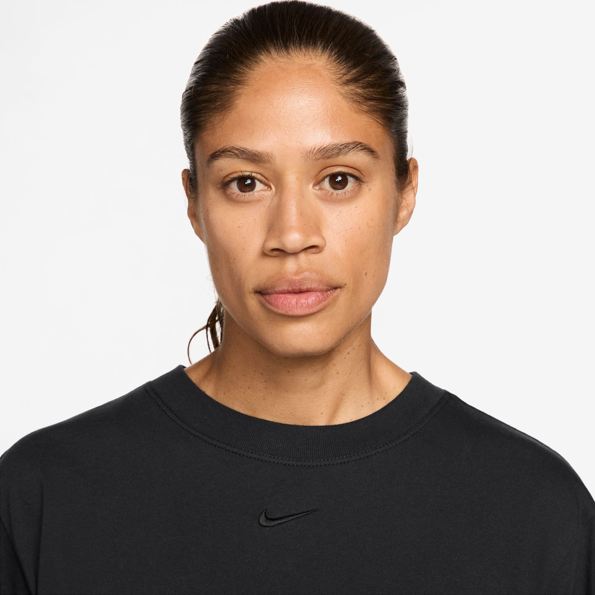 Nike Essential Womens Tee
