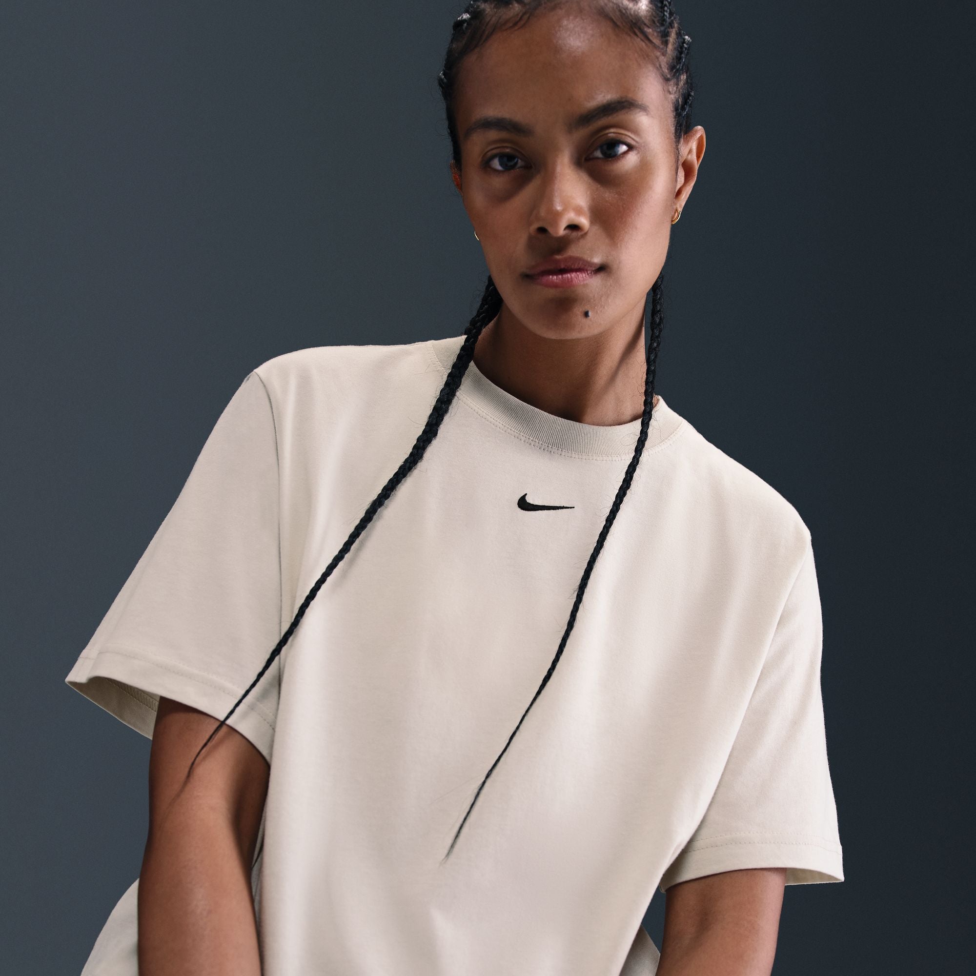Nike Essential Womens Tee