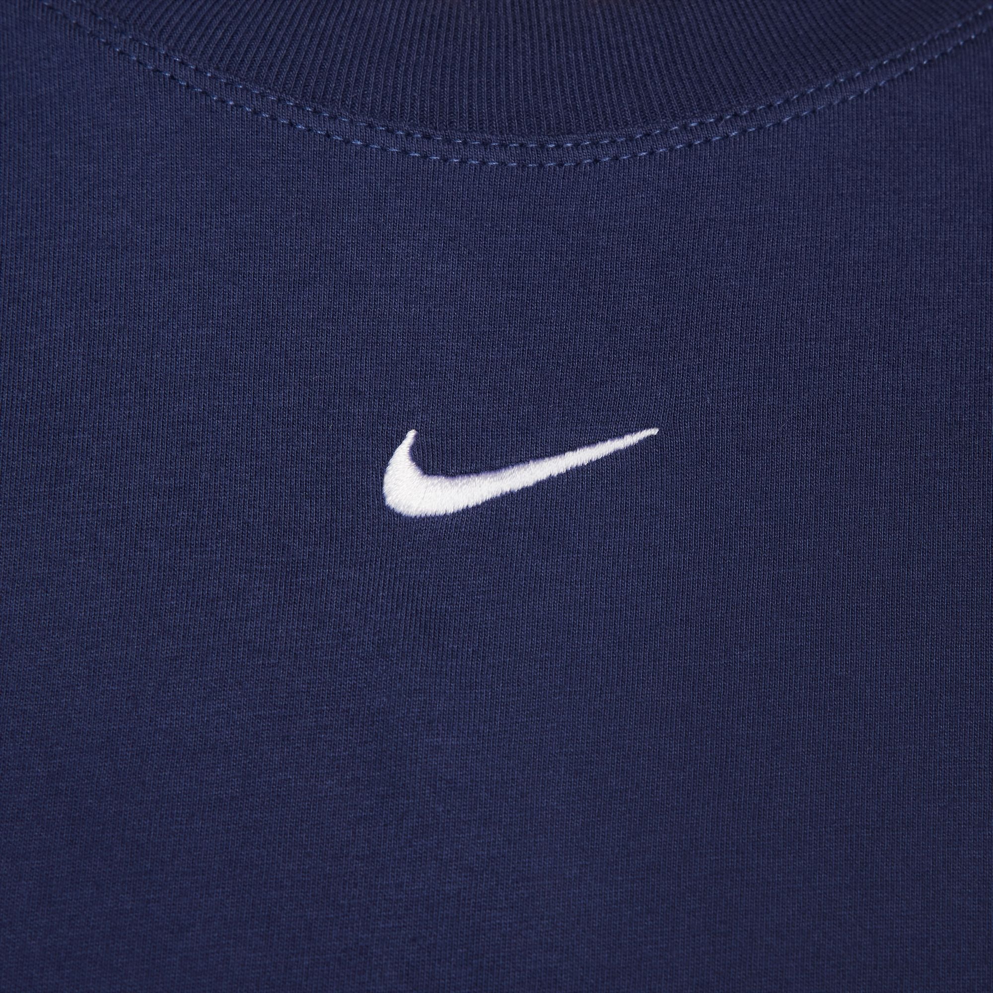 Nike Essential Womens Tee