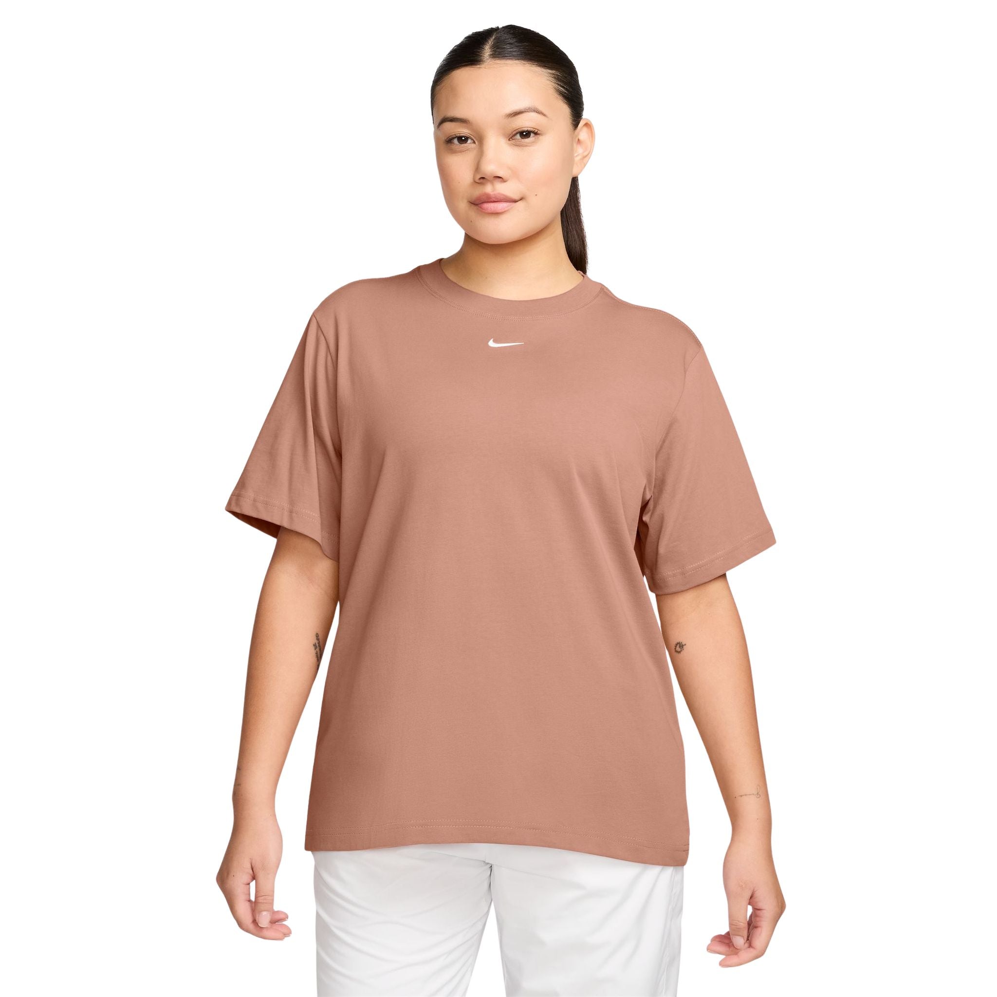 Nike Sportswear Essential Womens Tee