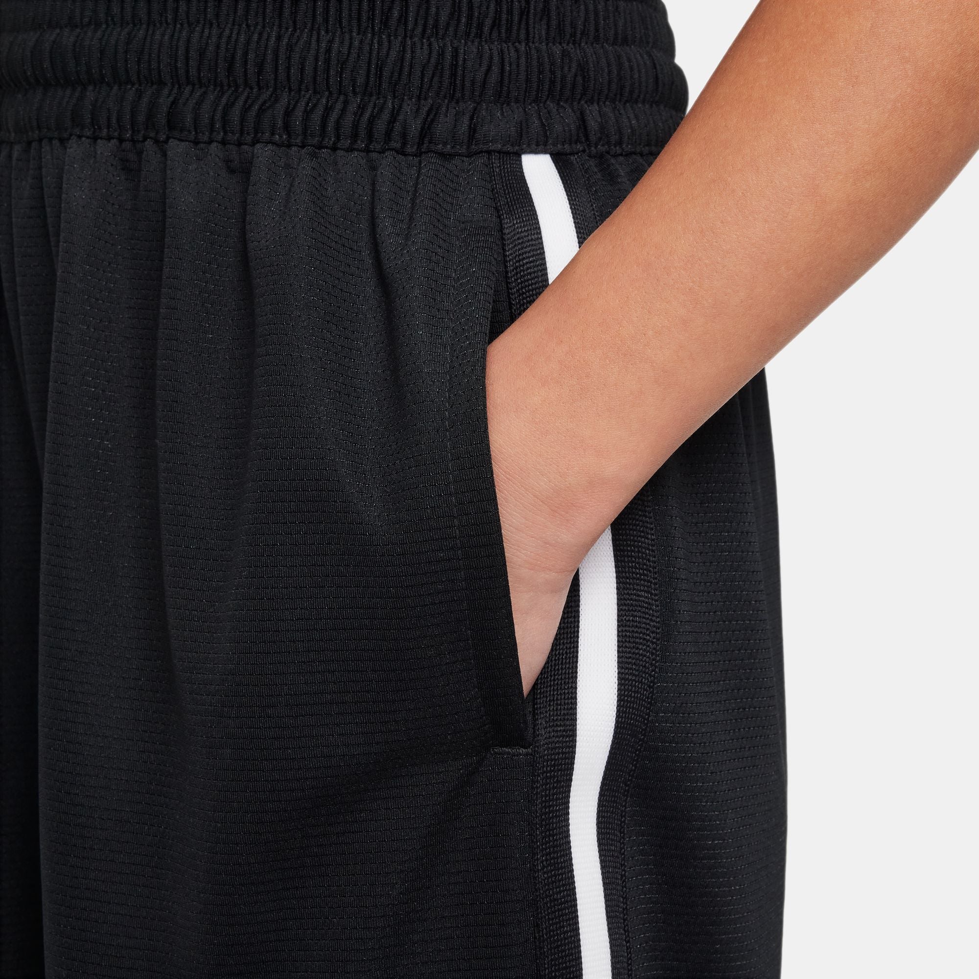 Nike DNA 24 Dri-FIT Kids Basketball Shorts