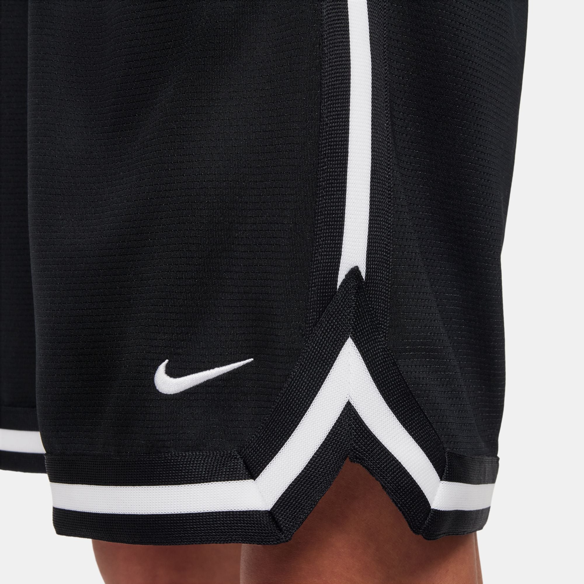 Nike DNA 24 Dri-FIT Kids Basketball Shorts