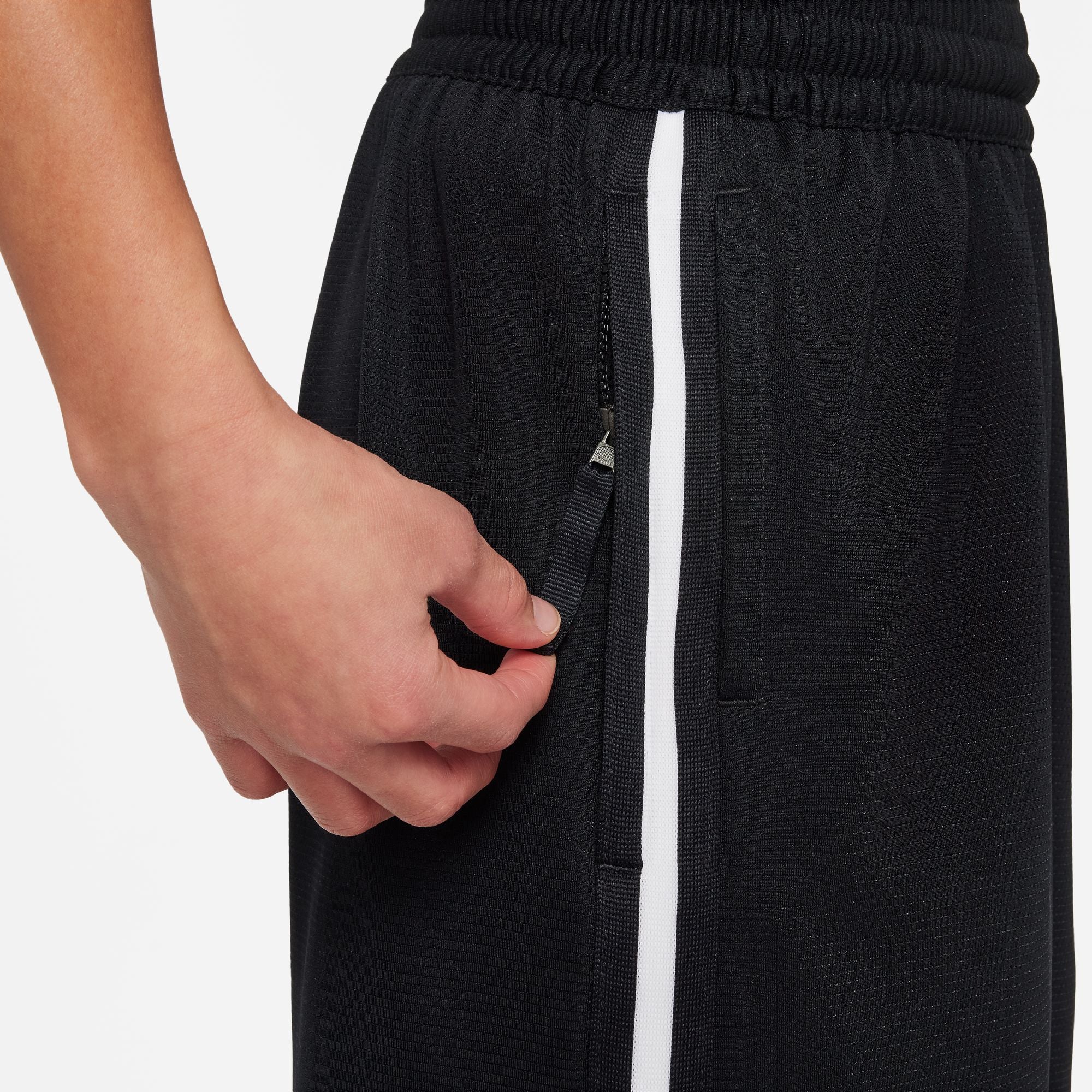 Nike DNA 24 Dri-FIT Kids Basketball Shorts