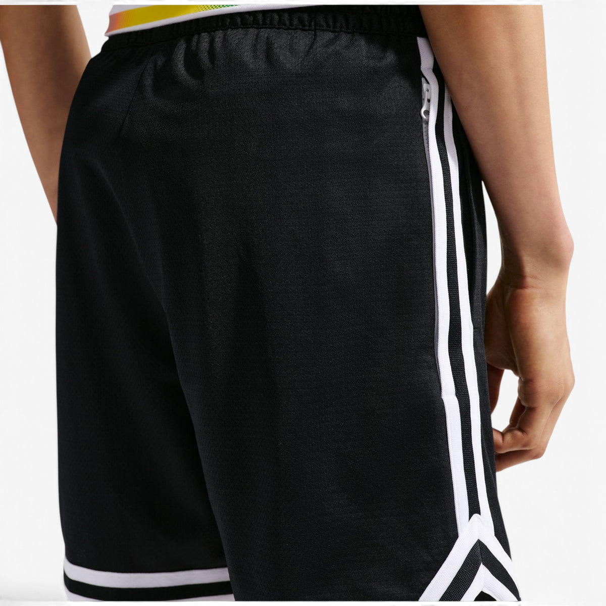 Nike DNA Dri-FIT 6-Inch Mens Basketball Shorts