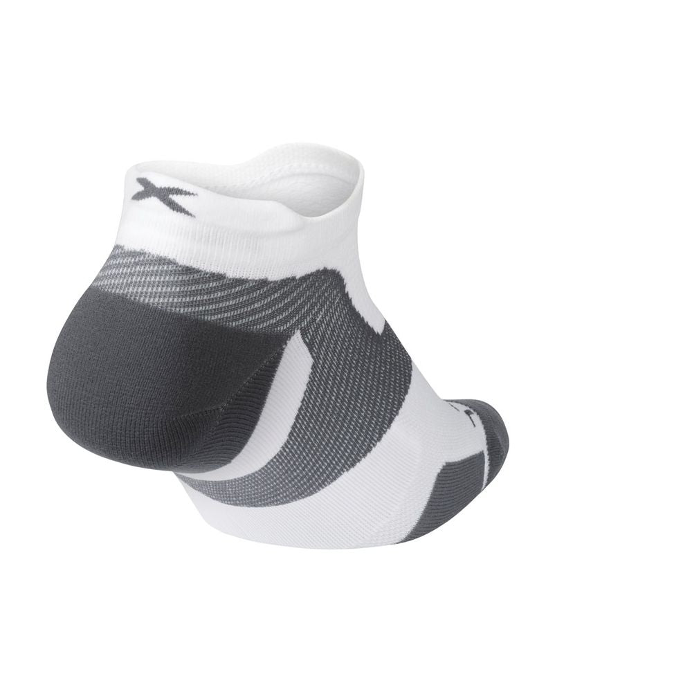 2XU Vectr Light Cushion No Show Socks