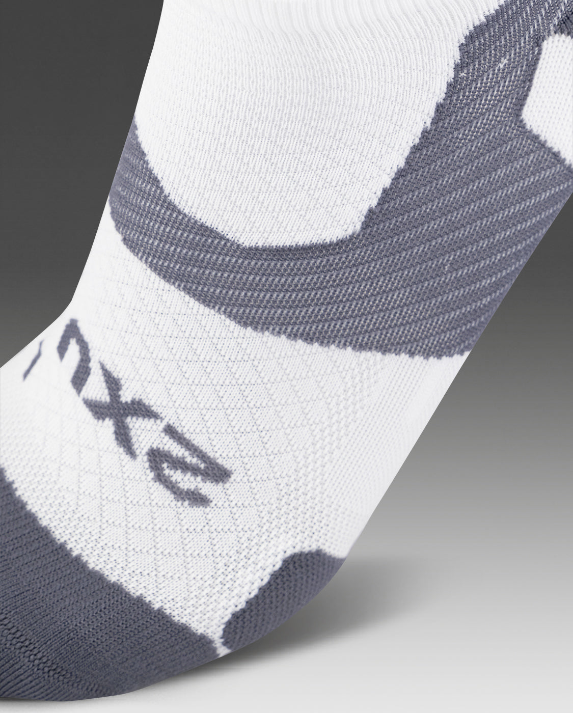 2XU Vectr Light Cushion No Show Socks