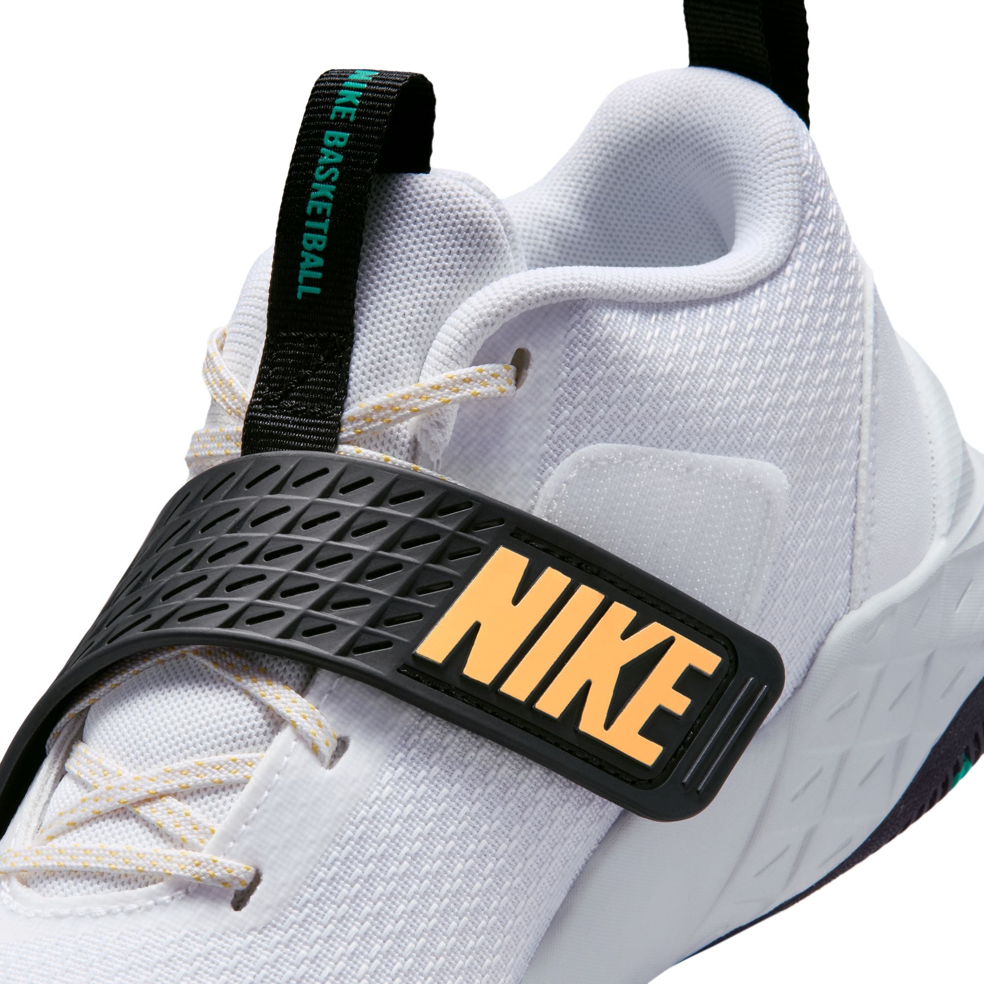Nike Team Hustle D 12 GS Kids Basketball Shoes