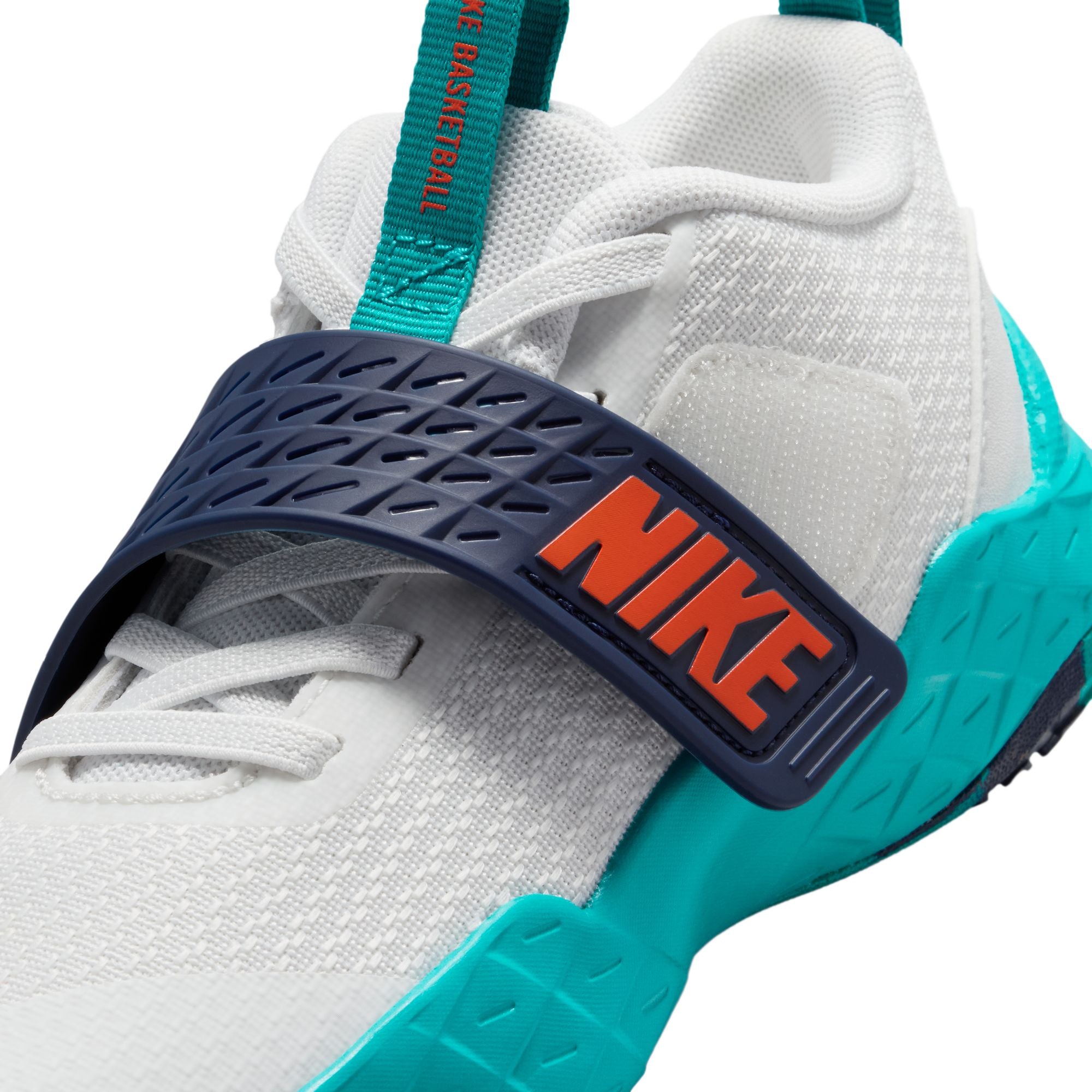 Nike Team Hustle D 12 PS Kids Basketball Shoes