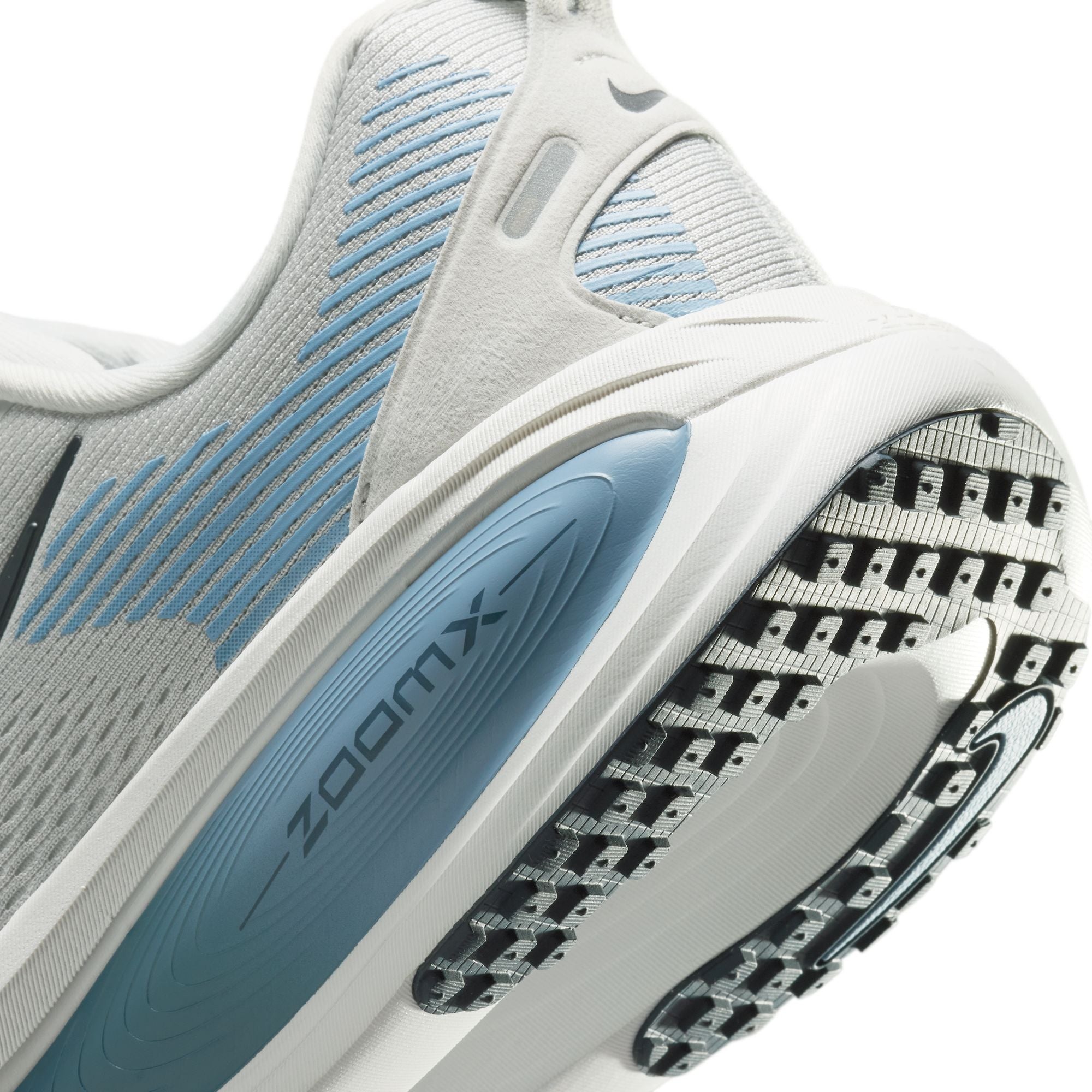 Nike Vomero 18 Mens Running Shoes