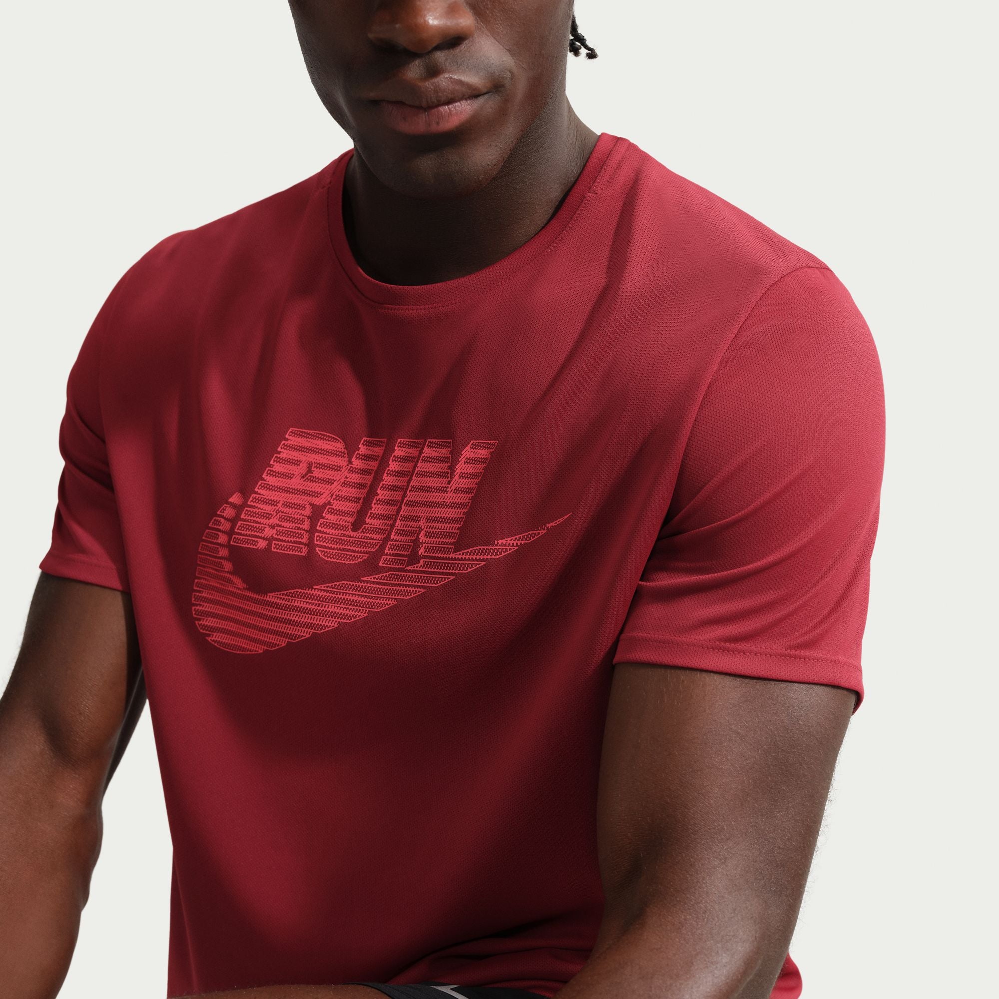 Nike Miler Dri-FIT UV Protection Mens Running Top