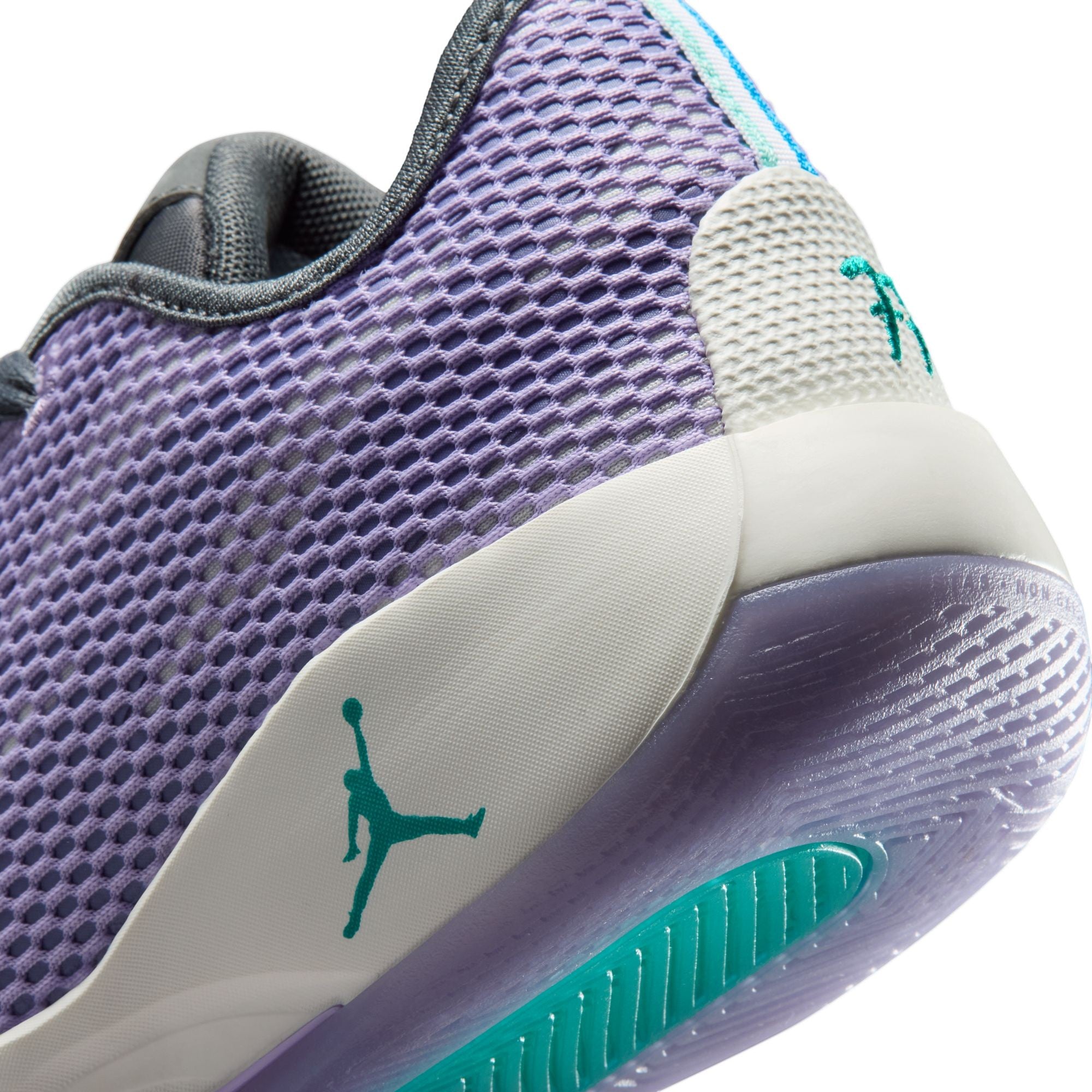 Jordan Luka 77 GS Kids Basketball Shoes
