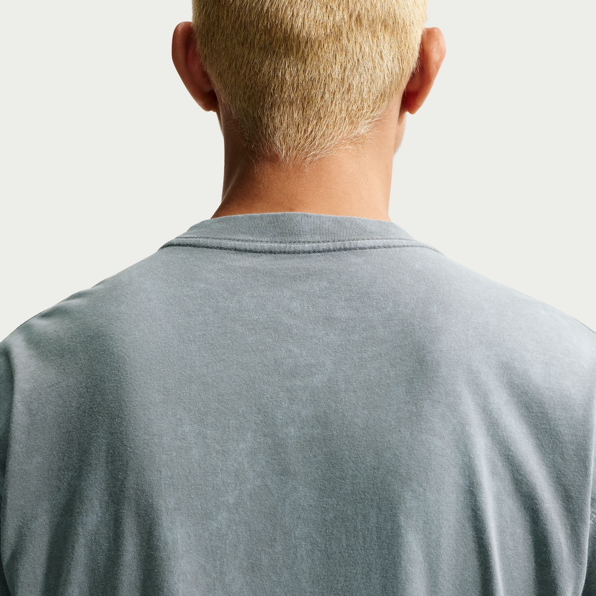 Nike Loose Fit Mens Training Tee