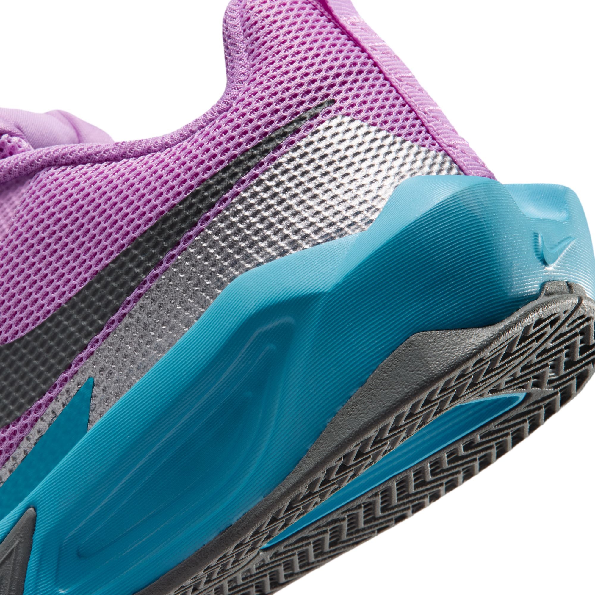 Nike S.T. Dynamite GS Kids Basketball Shoes