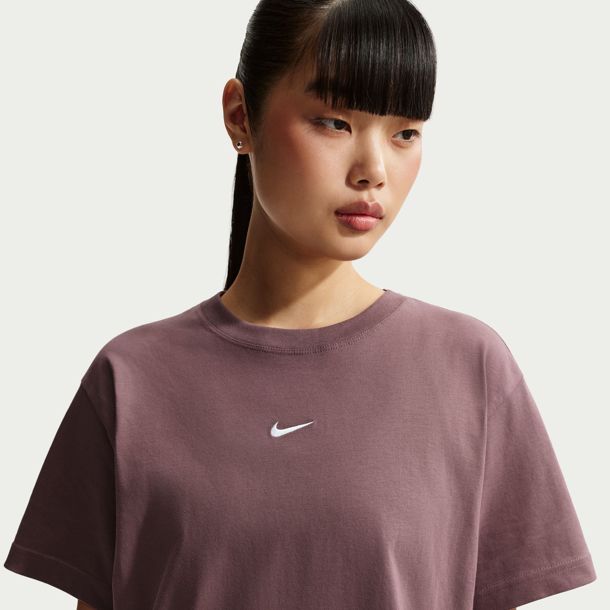 Nike Sportswear Classic Short-Sleeve Womens Tee