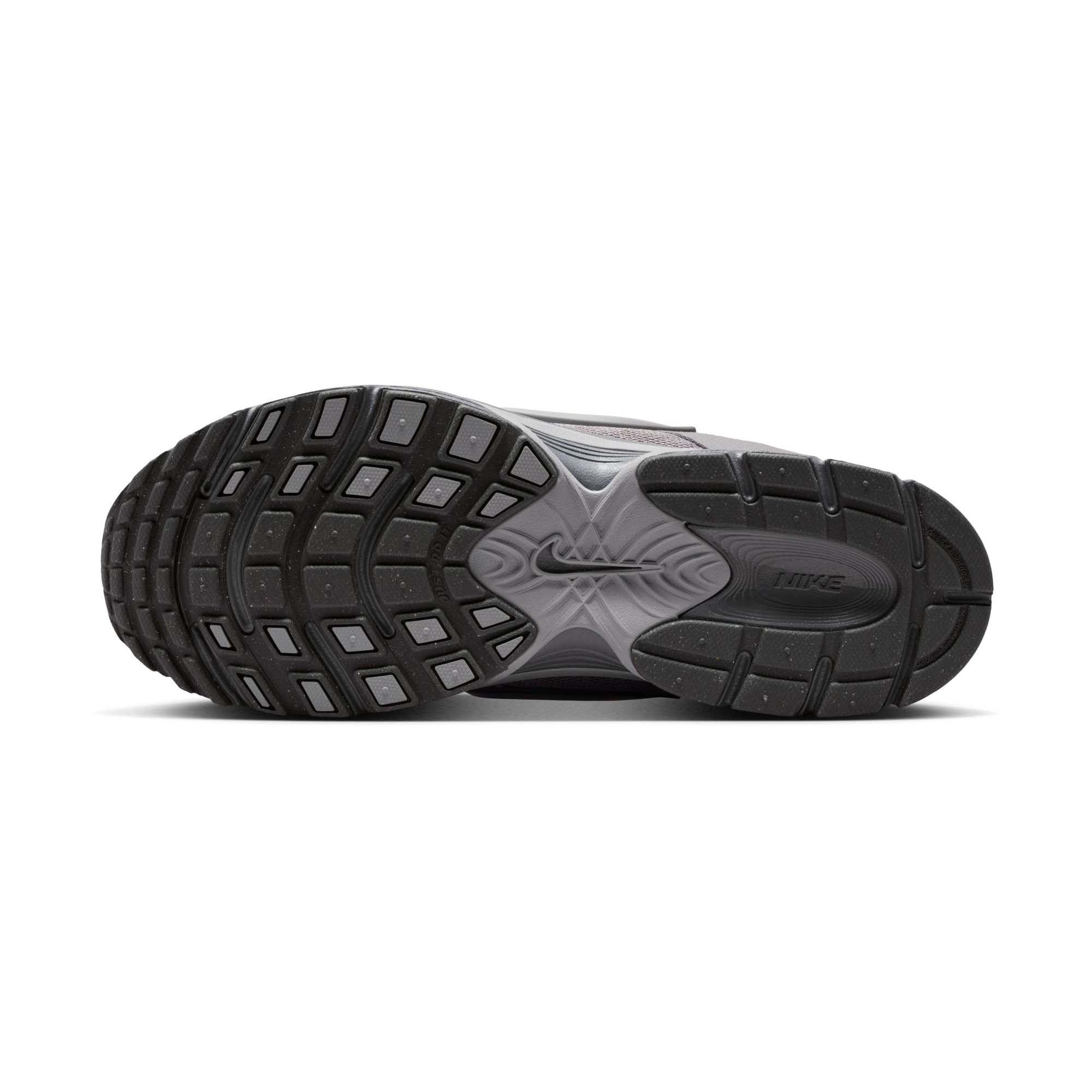 Nike V5 RNR Mens Shoes