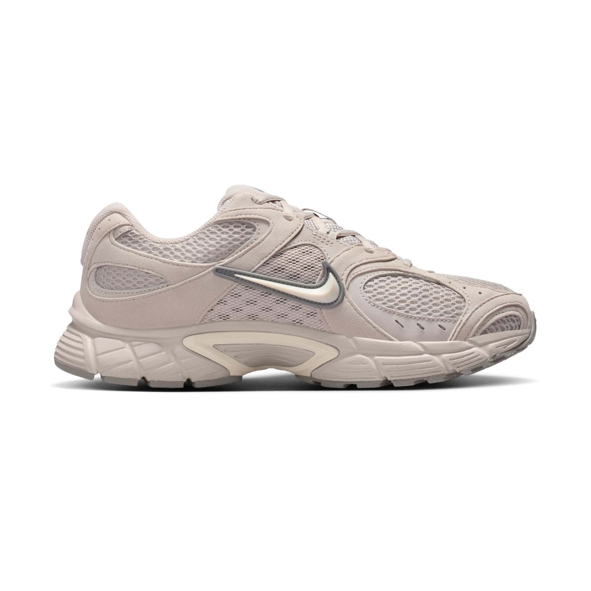 Nike V5 RNR Womens Shoes