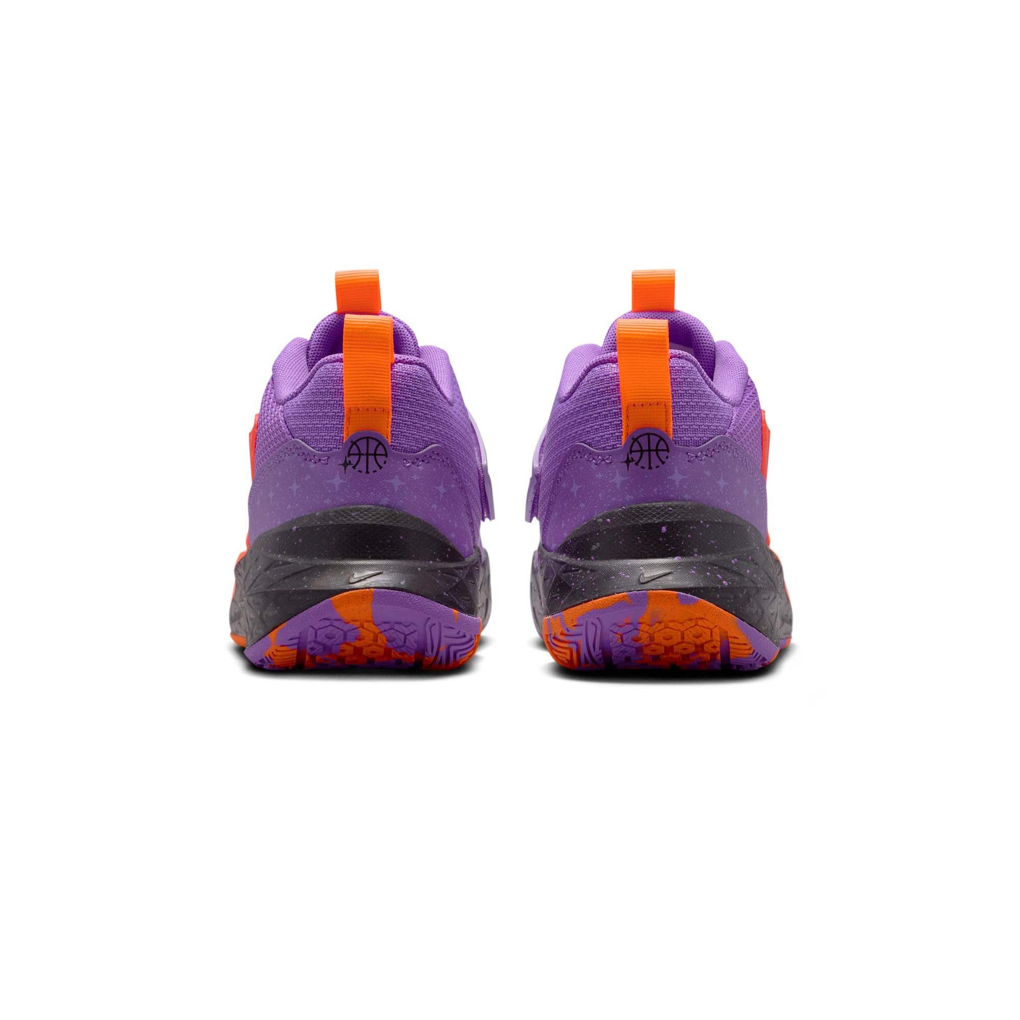 Nike Team Hustle D 12 GS Kids Basketball Shoes