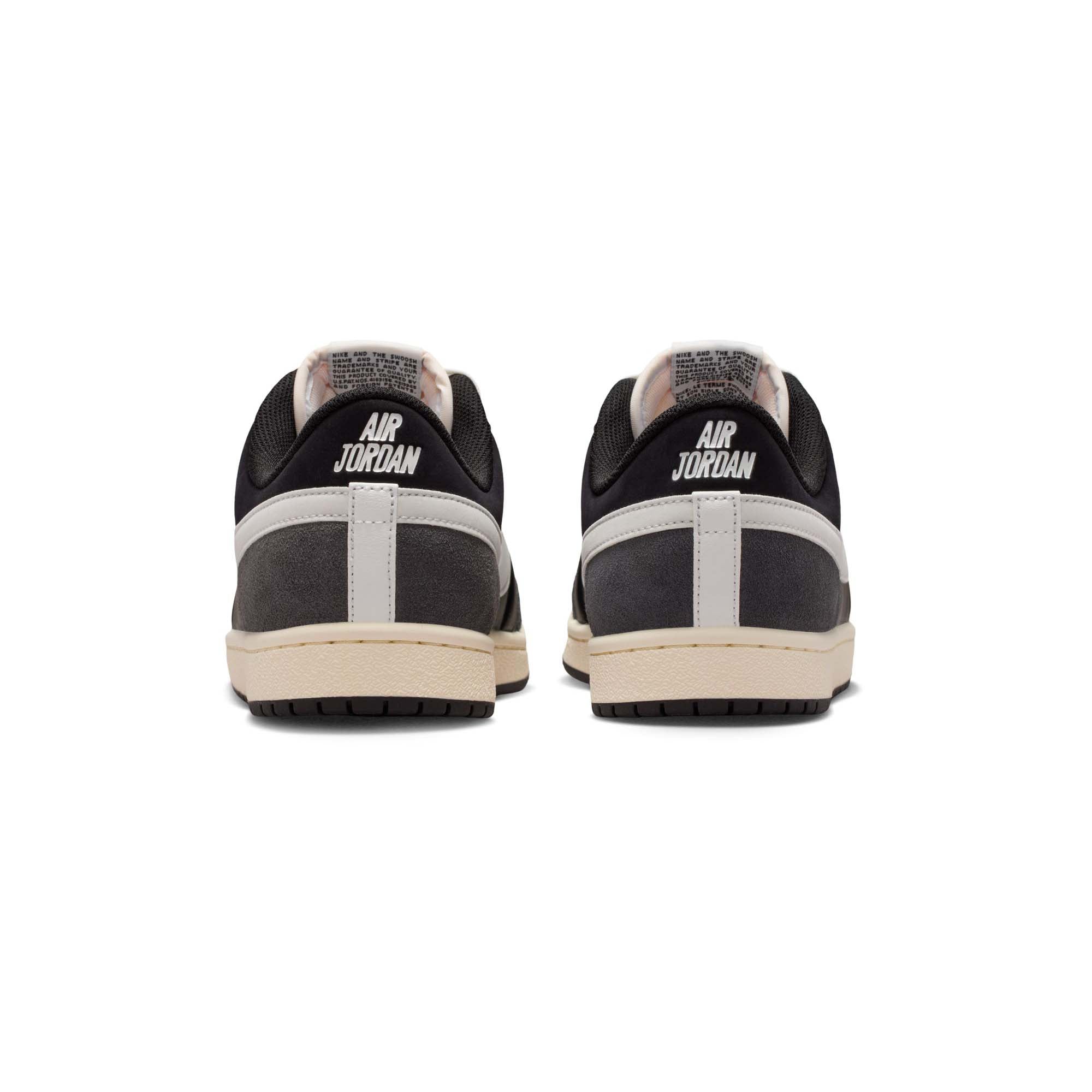 Air Jordan Skyline Low LE	Mens Shoes