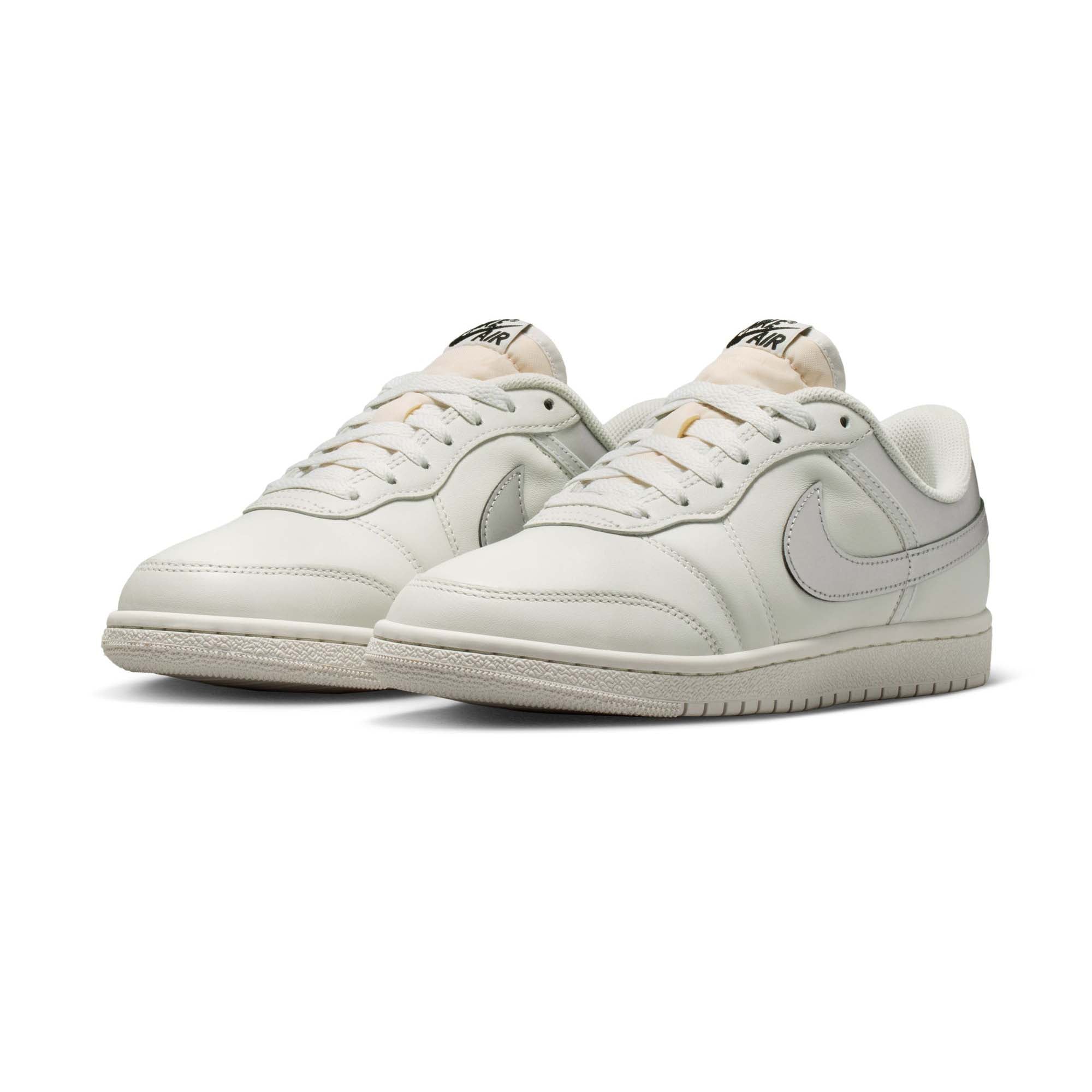Nike Air Jordan Skyline Low Womens Shoes