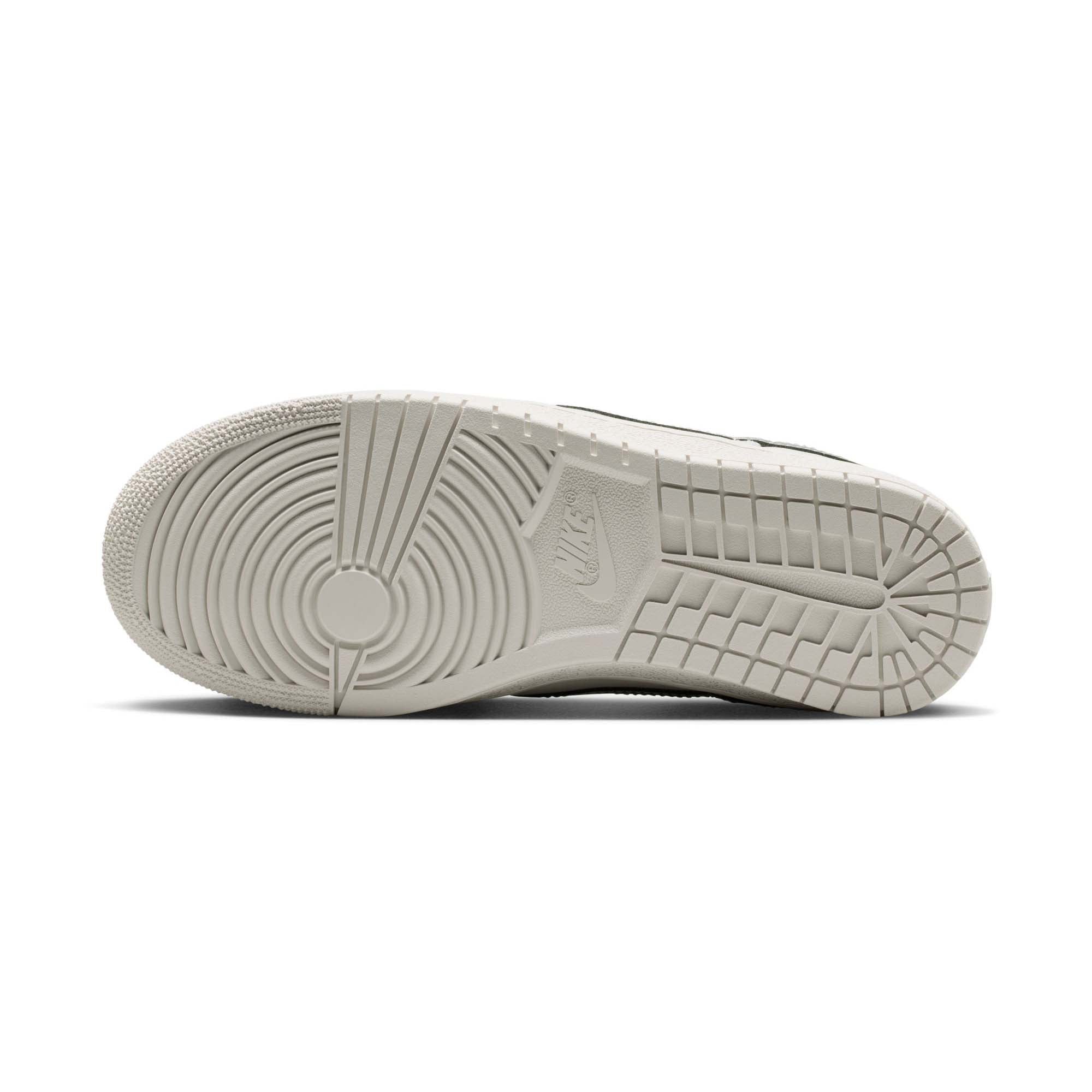 Nike Air Jordan Skyline Low Womens Shoes