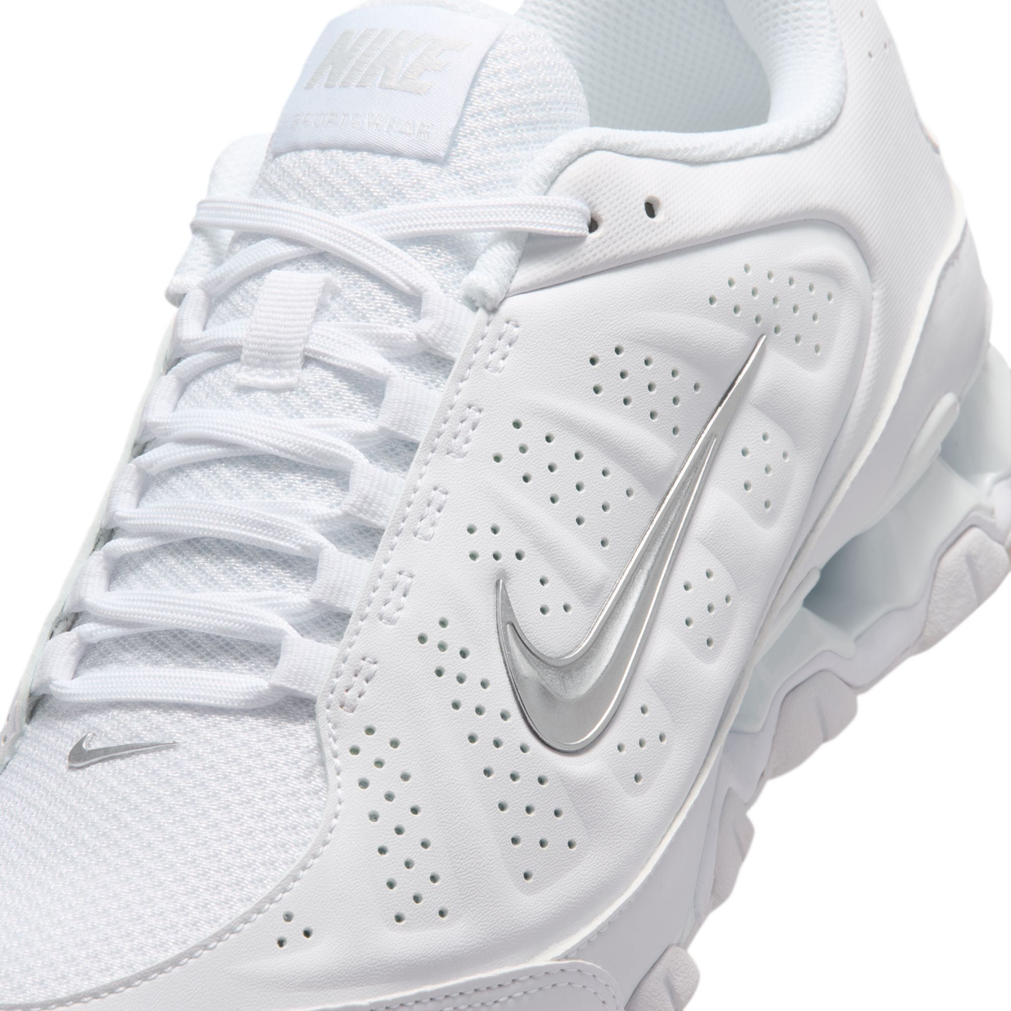 Nike Reax 8 SL	Womens Shoes