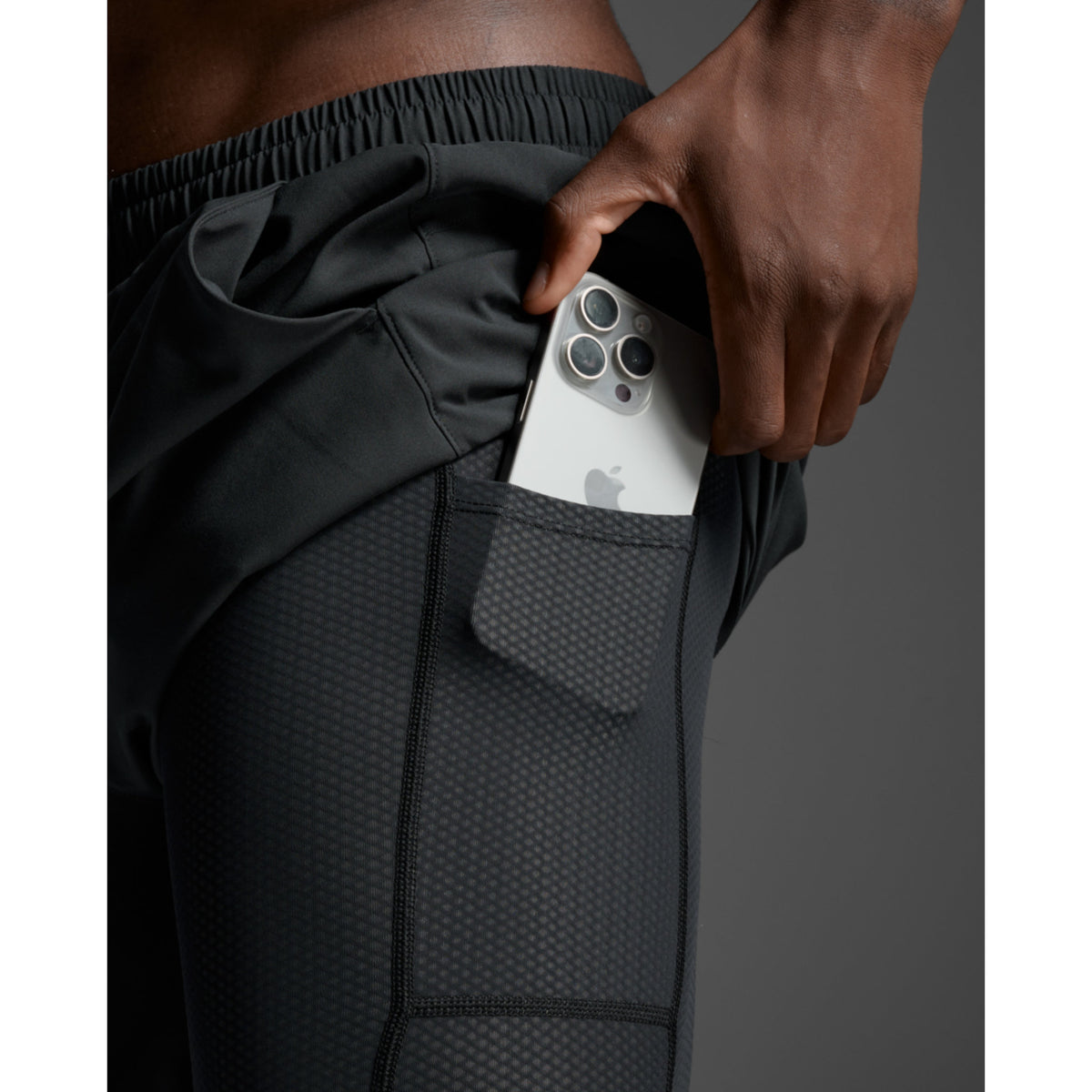 2XU Aero Mesh 2-in-1 5-Inch Mens Short