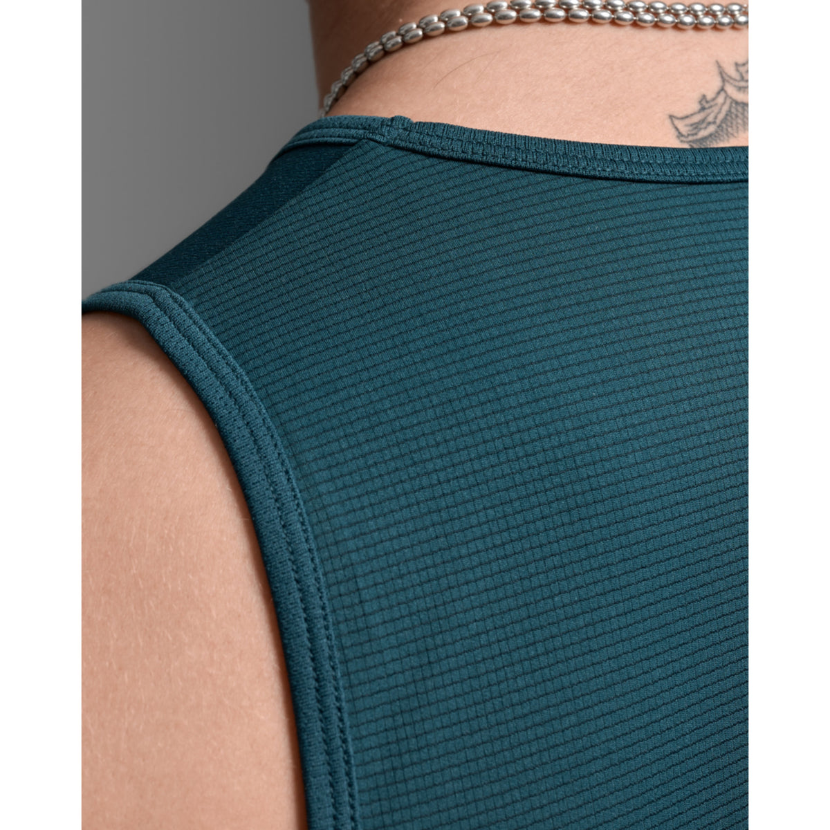 2XU Aero Mesh Mens Tank
