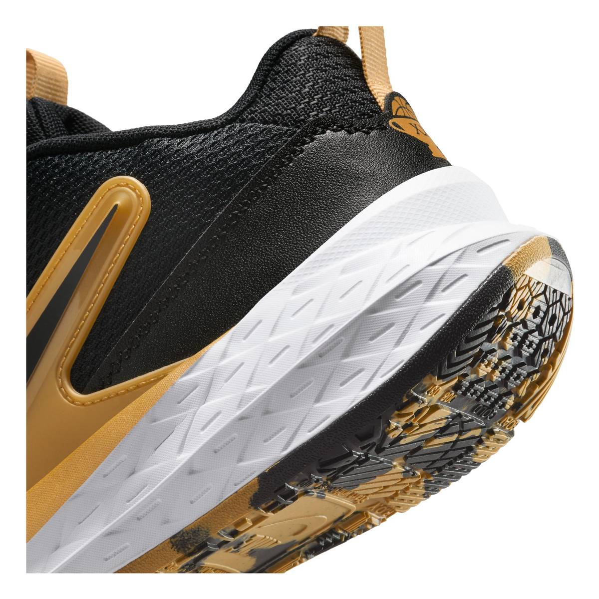 Nike Team Hustle D 12 GS Kids Basketball Shoes